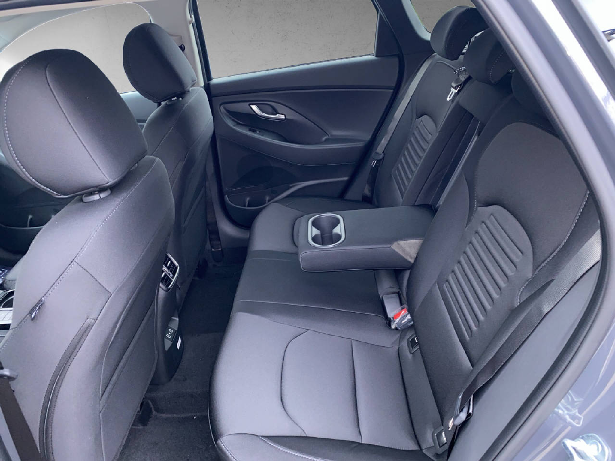 listing desktop thumbnail image 10