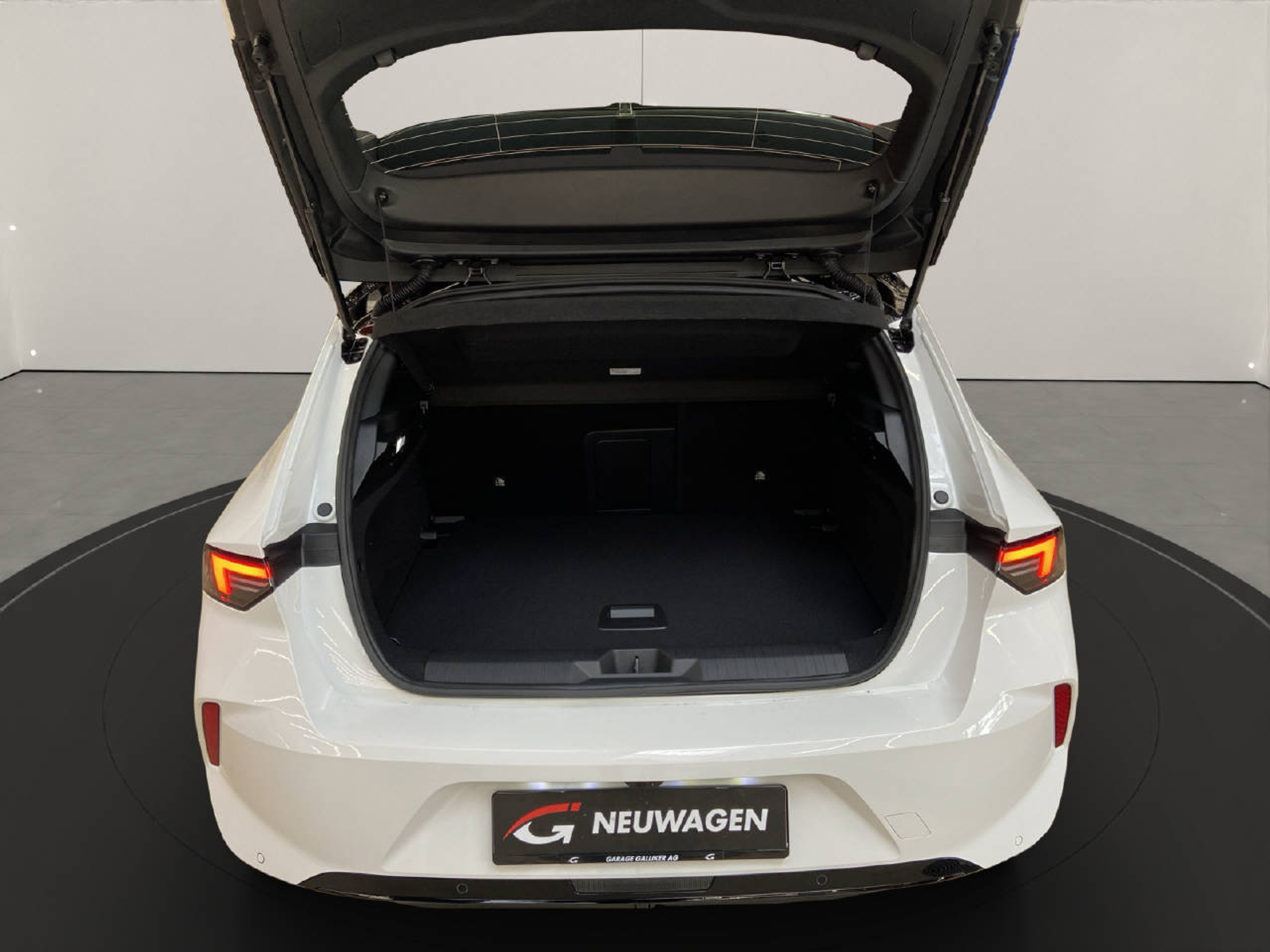 listing desktop thumbnail image 11