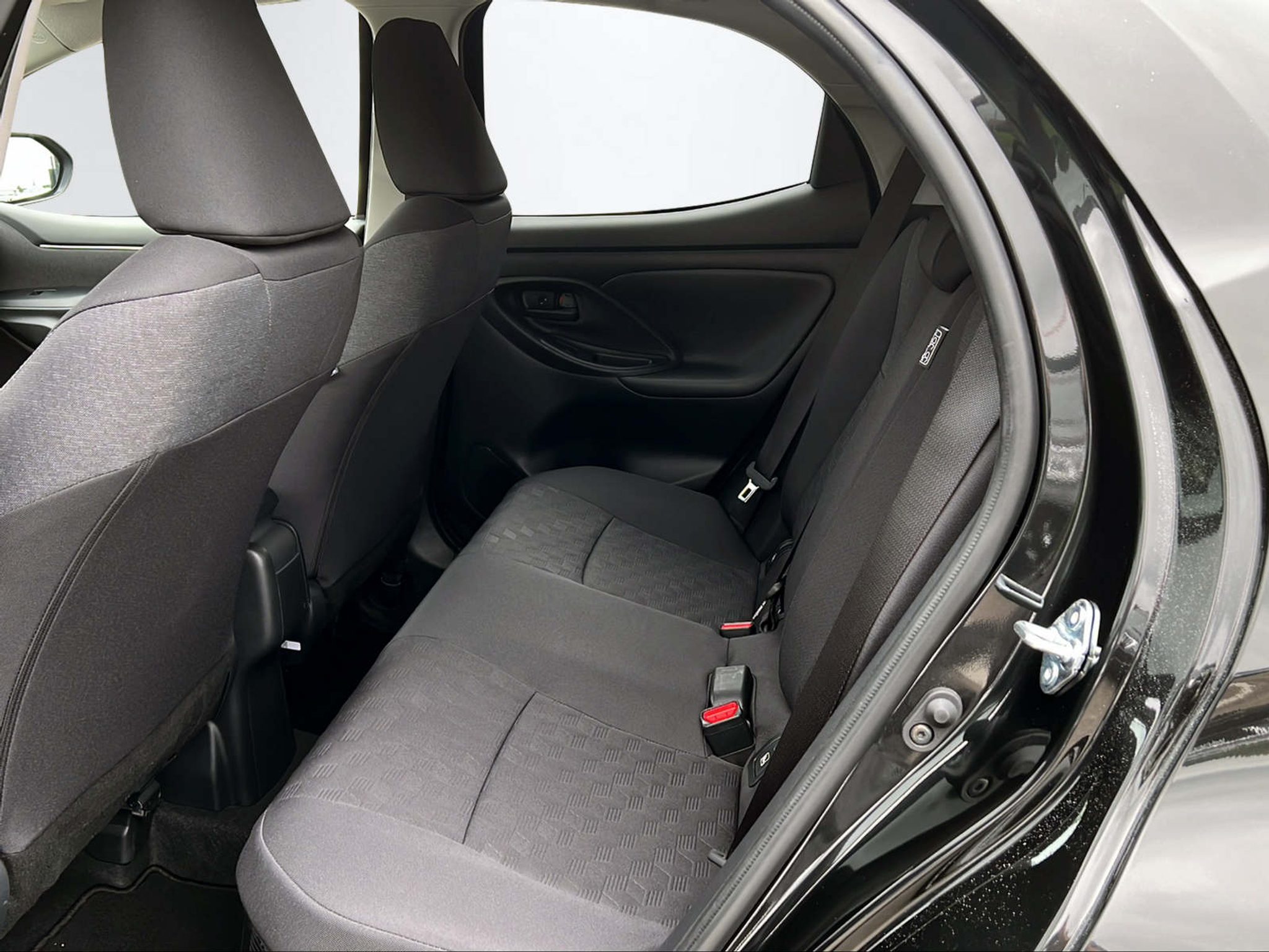 listing desktop thumbnail image 10