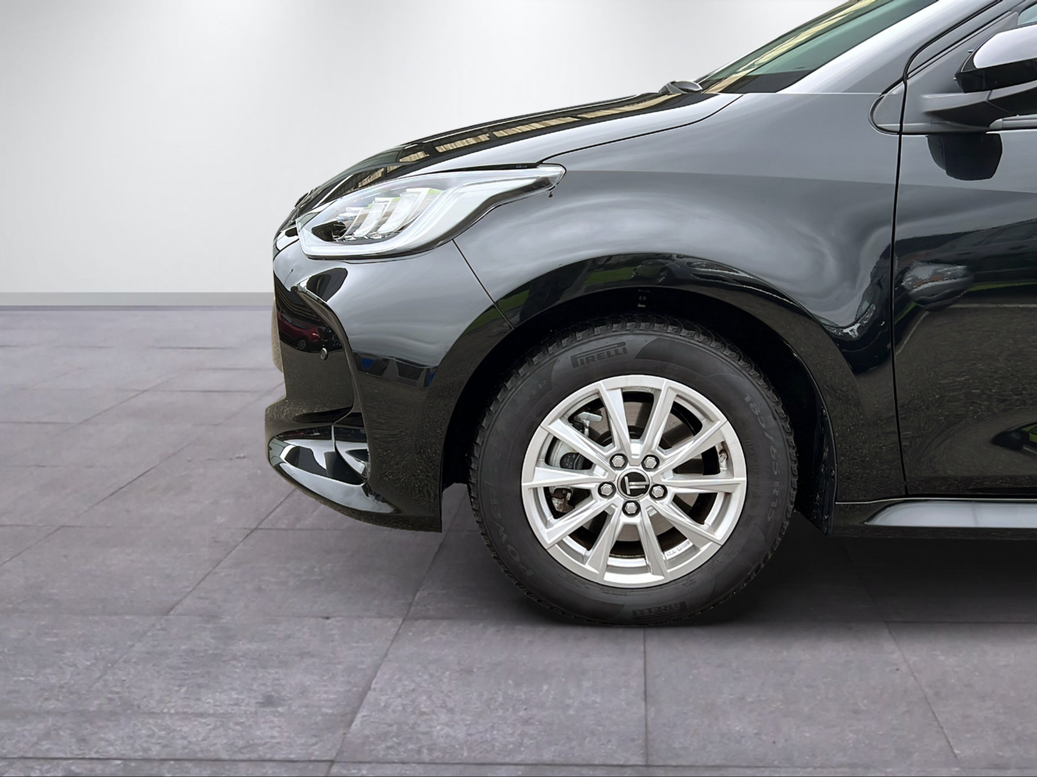 listing desktop thumbnail image 2