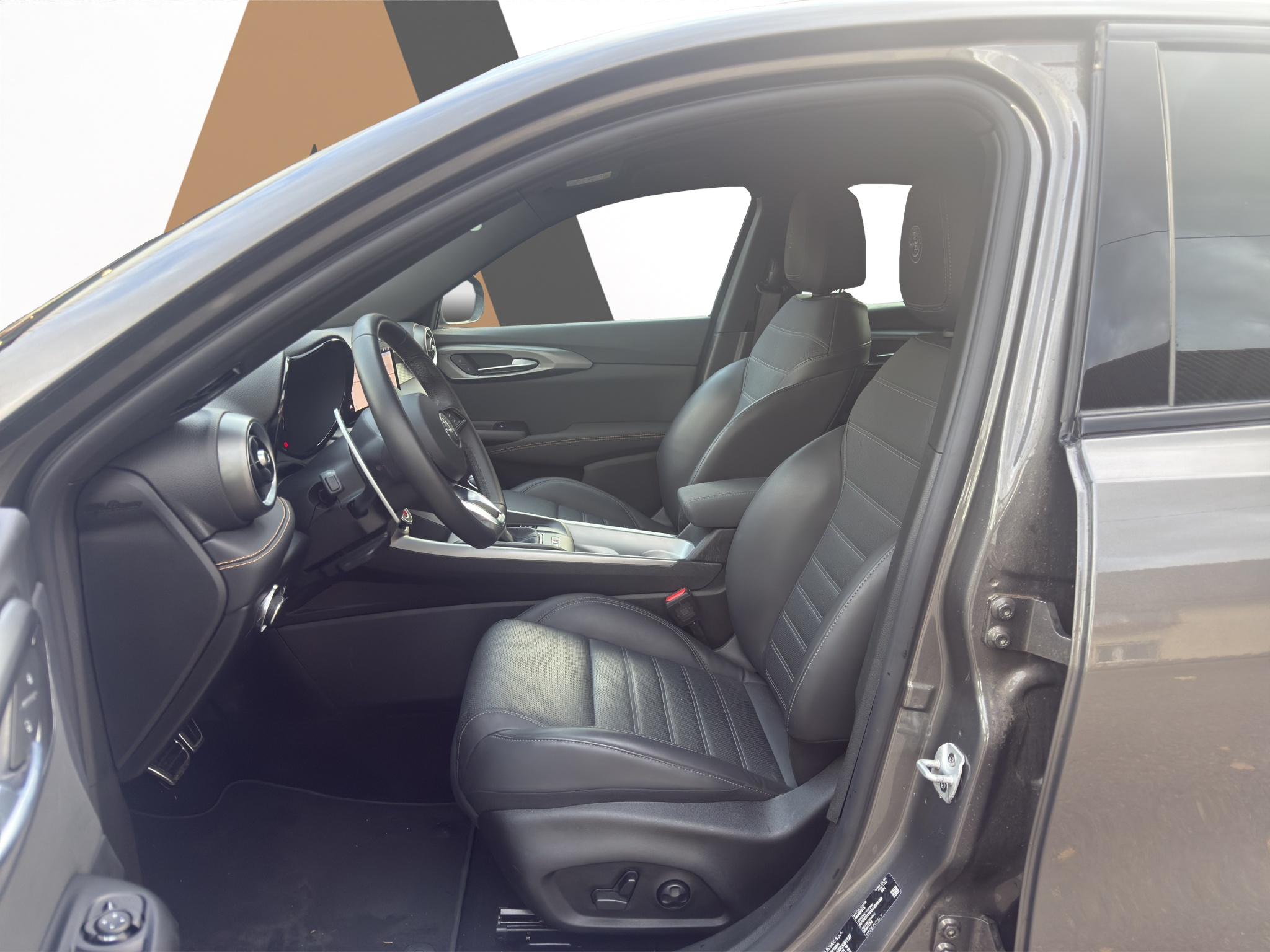 listing desktop thumbnail image 8