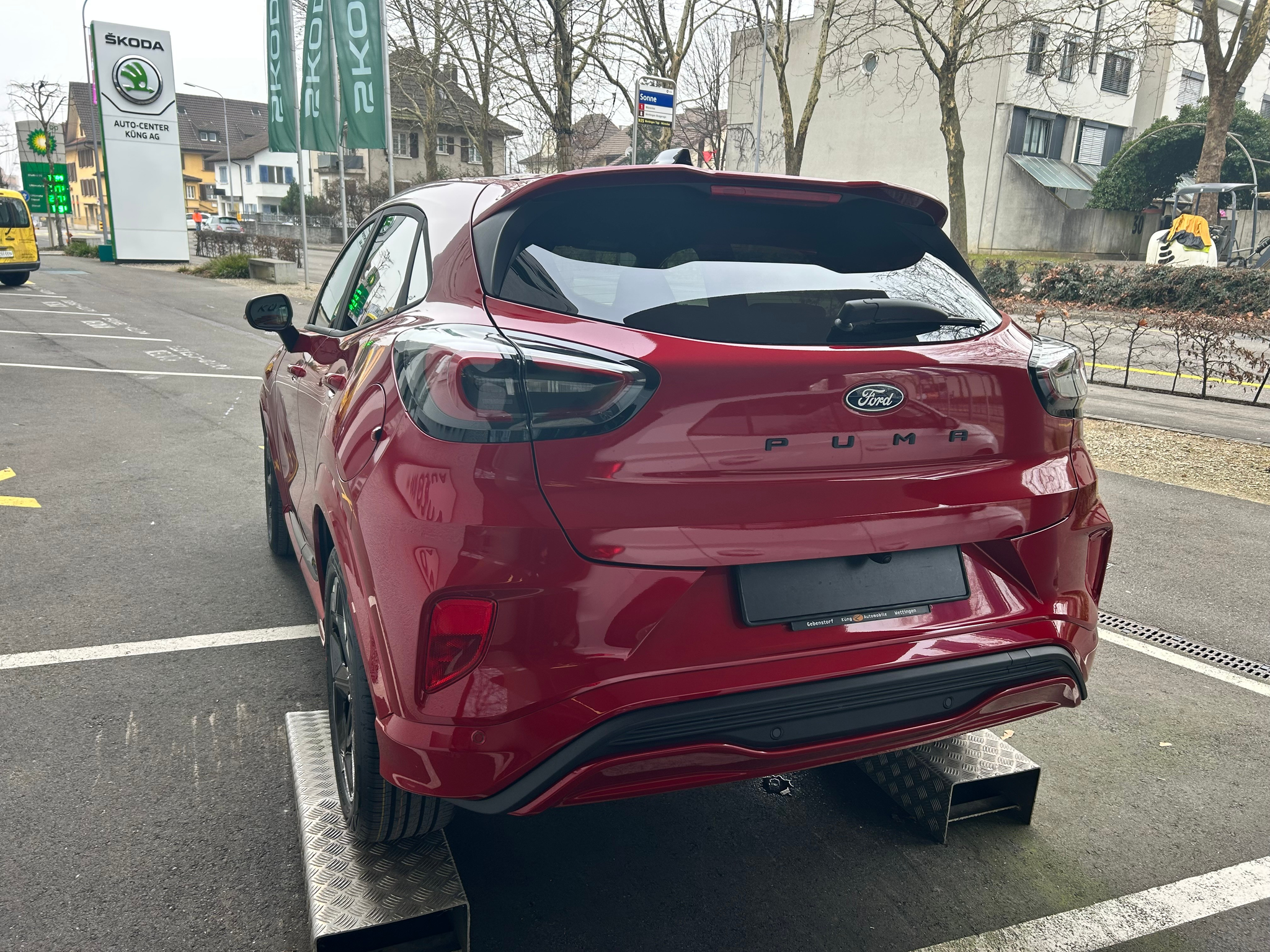 listing desktop thumbnail image 5