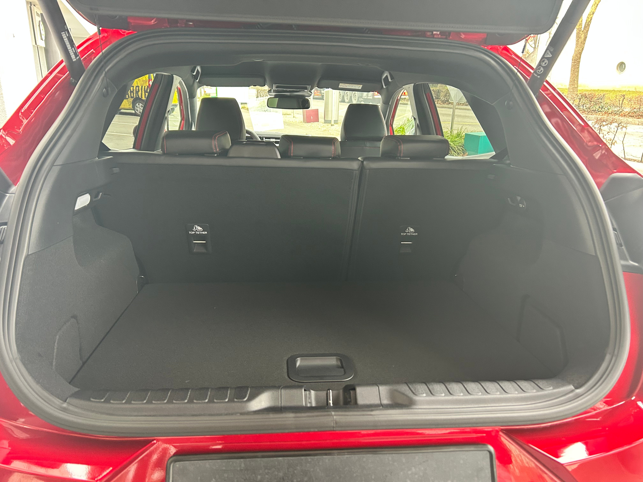 listing desktop thumbnail image 11