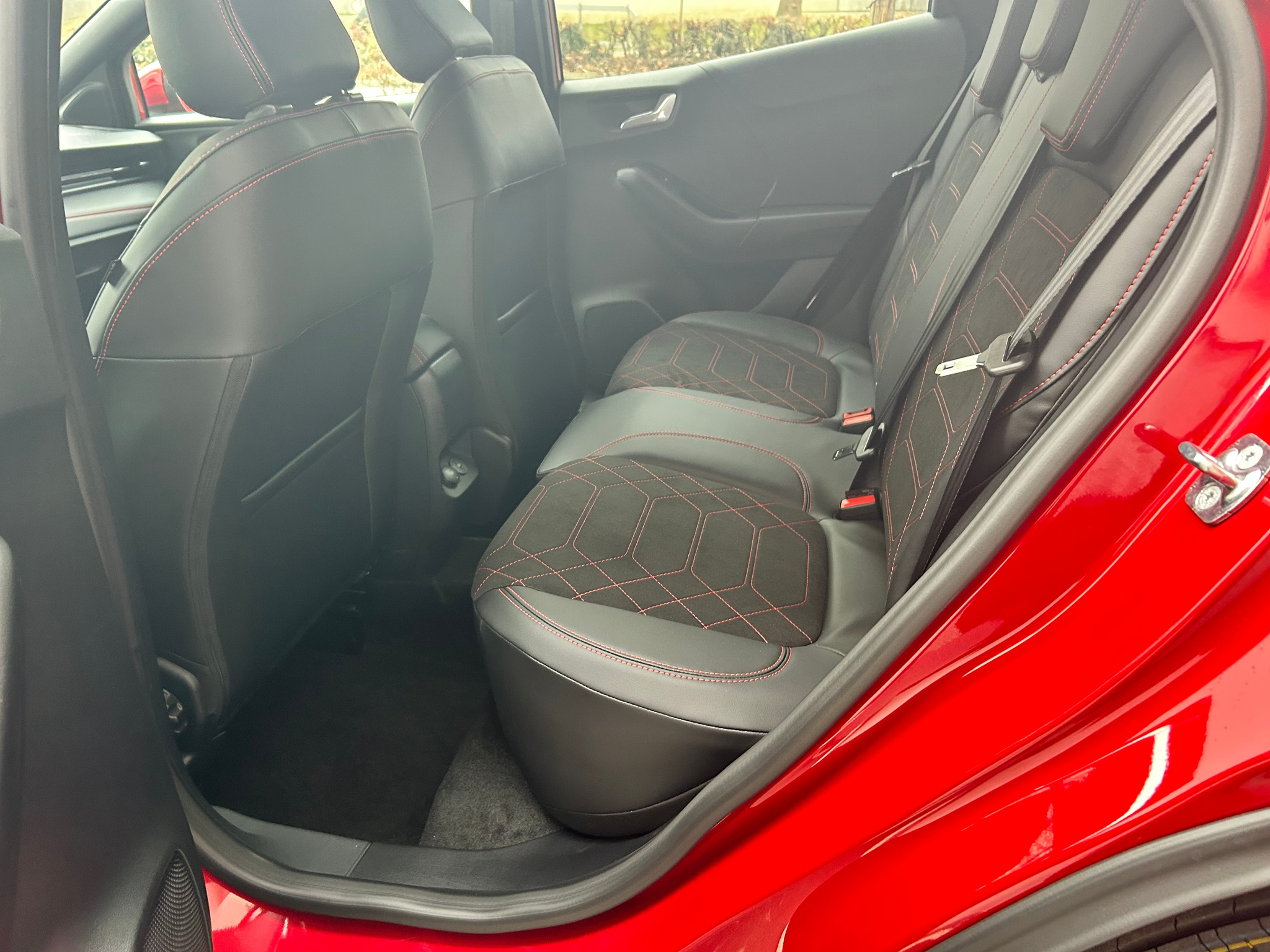 listing desktop thumbnail image 10