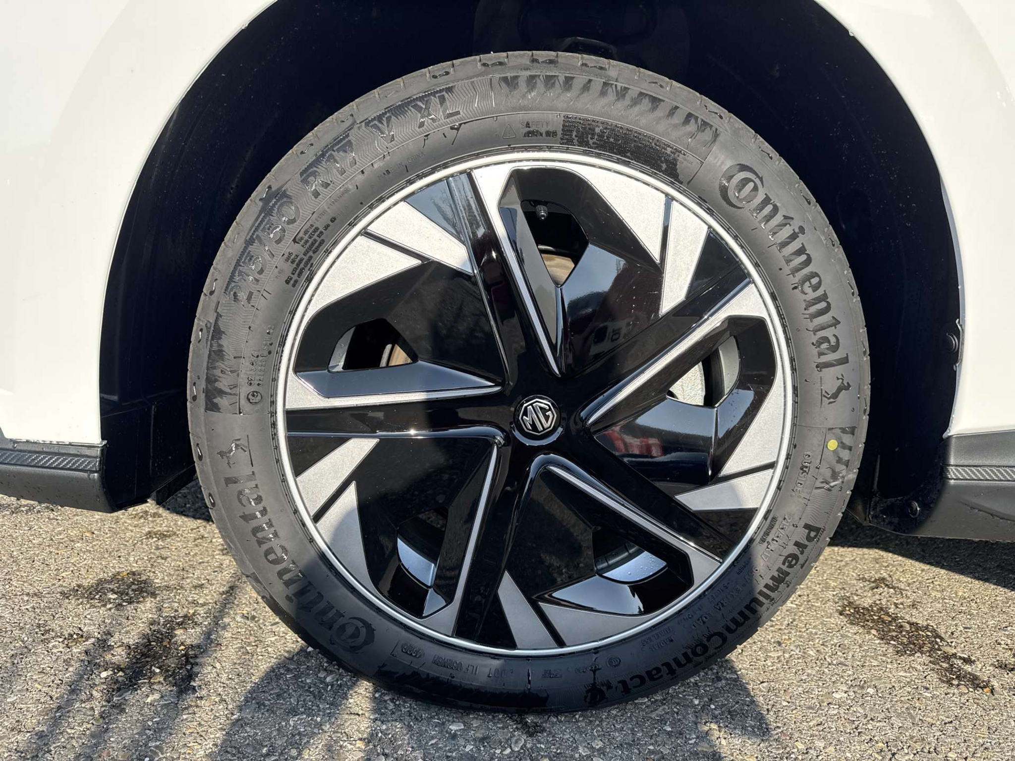 listing desktop thumbnail image 8