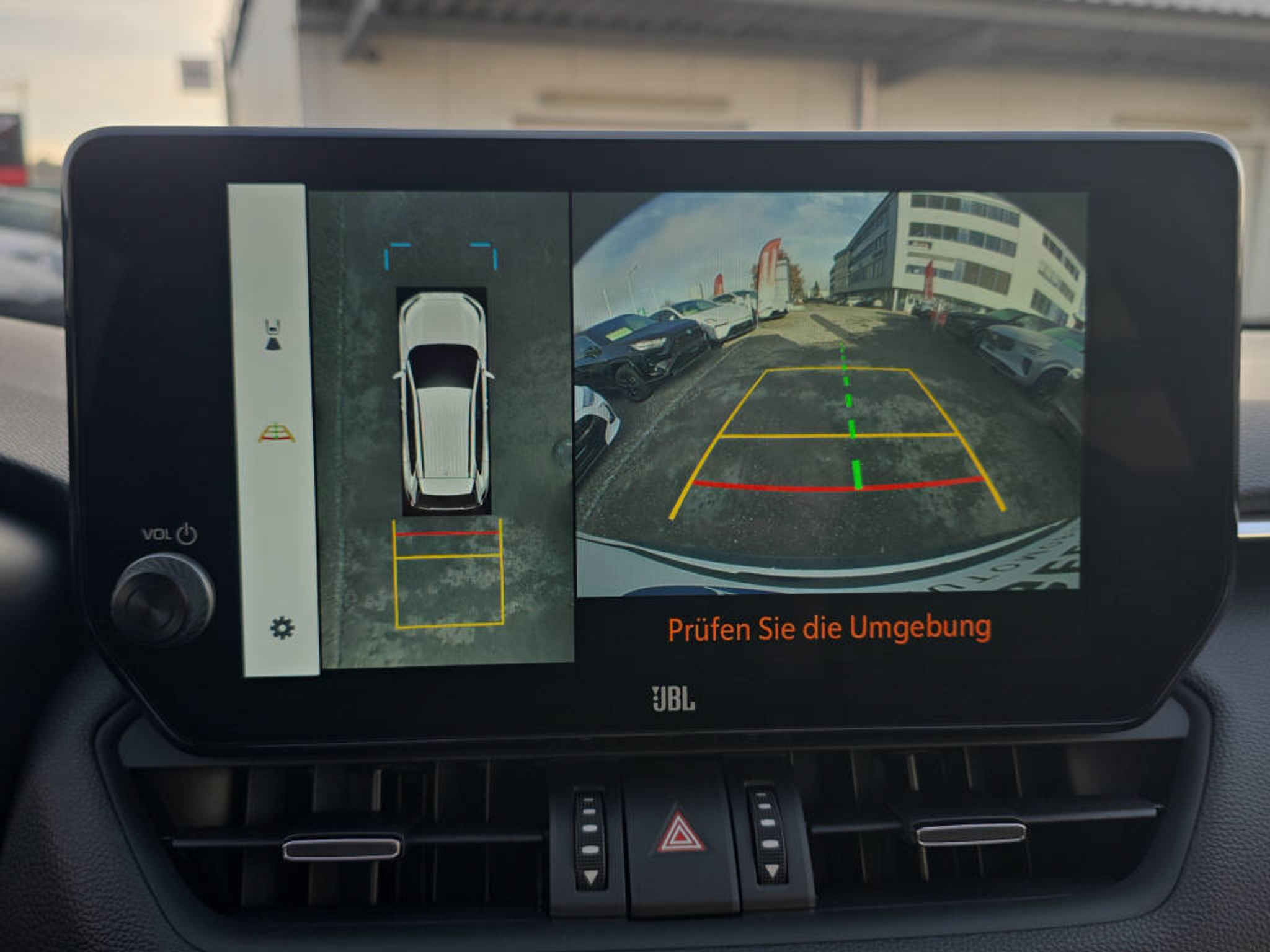 listing desktop thumbnail image 23