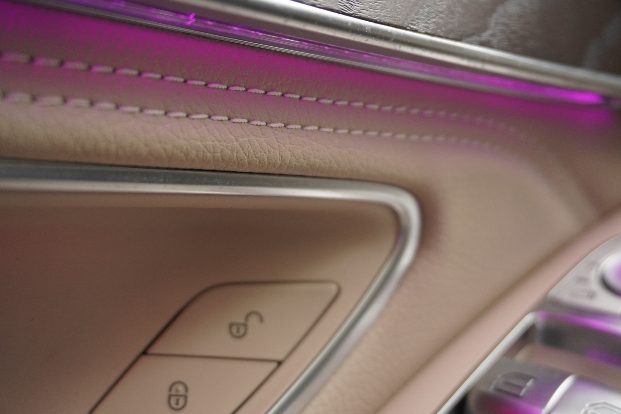 listing desktop thumbnail image 26