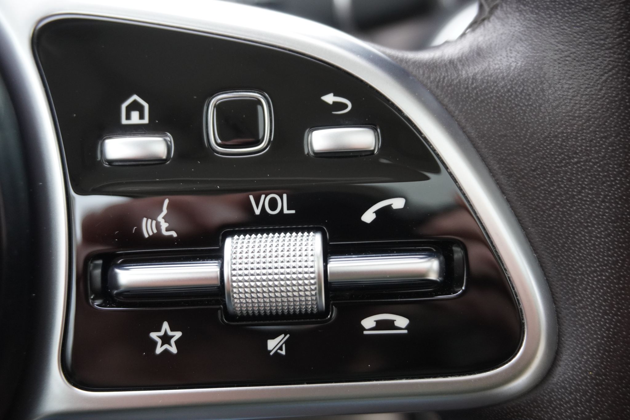 listing desktop thumbnail image 21