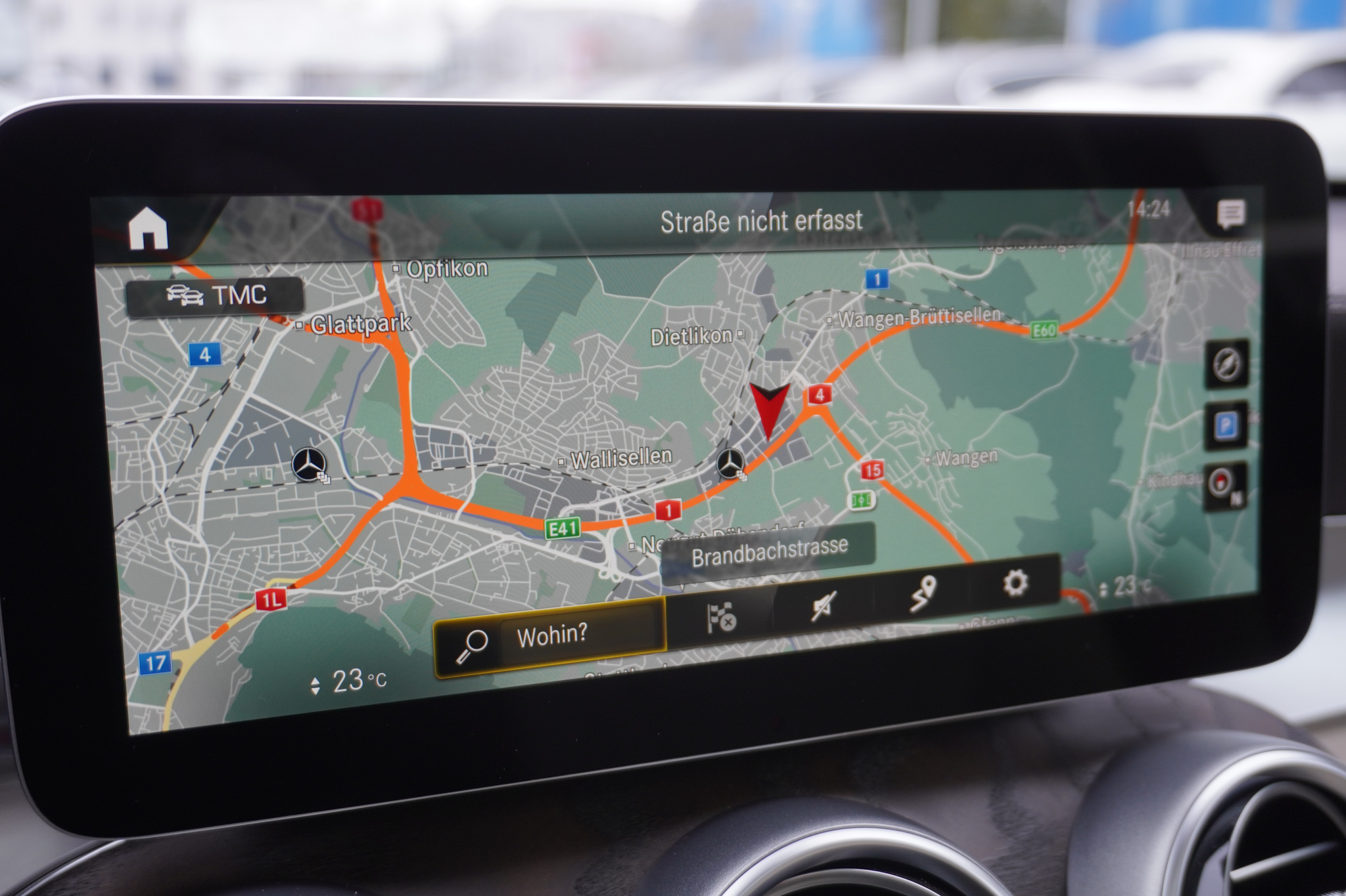 listing desktop thumbnail image 24