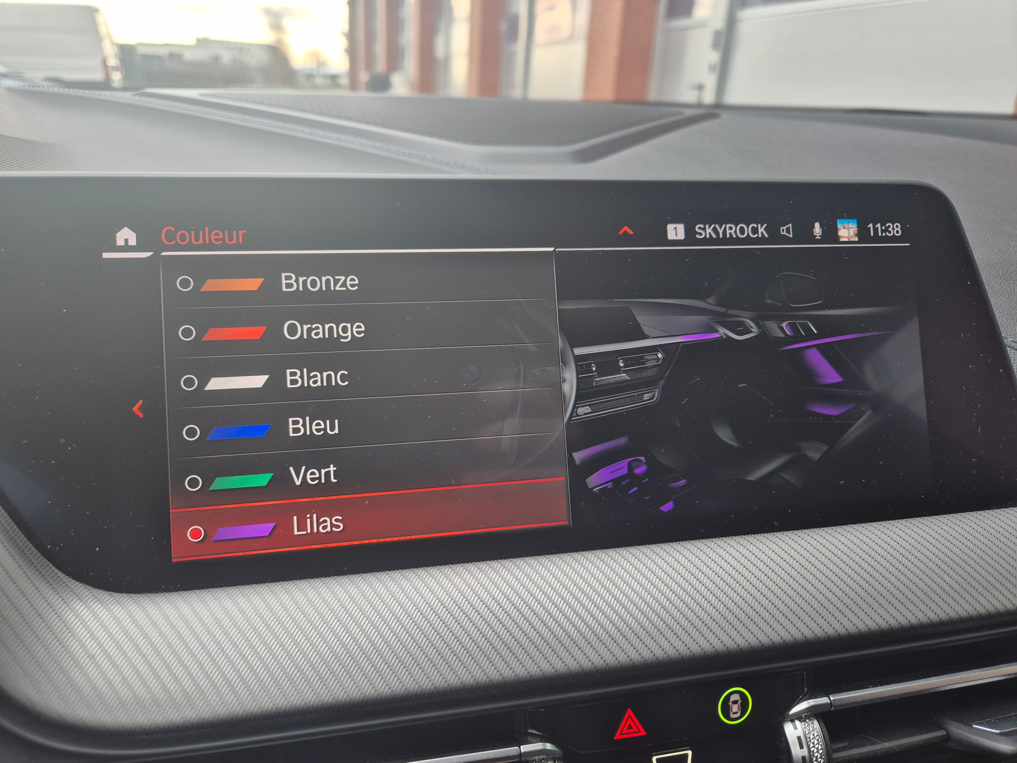 listing desktop thumbnail image 25