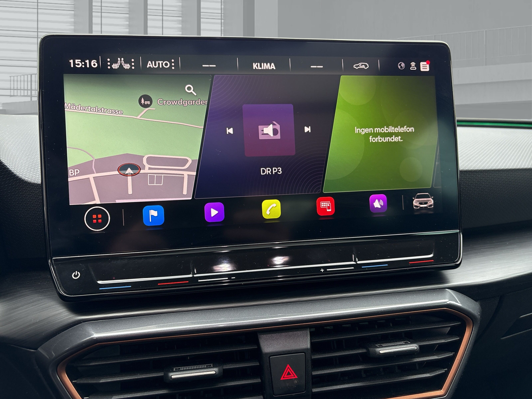 listing desktop thumbnail image 16