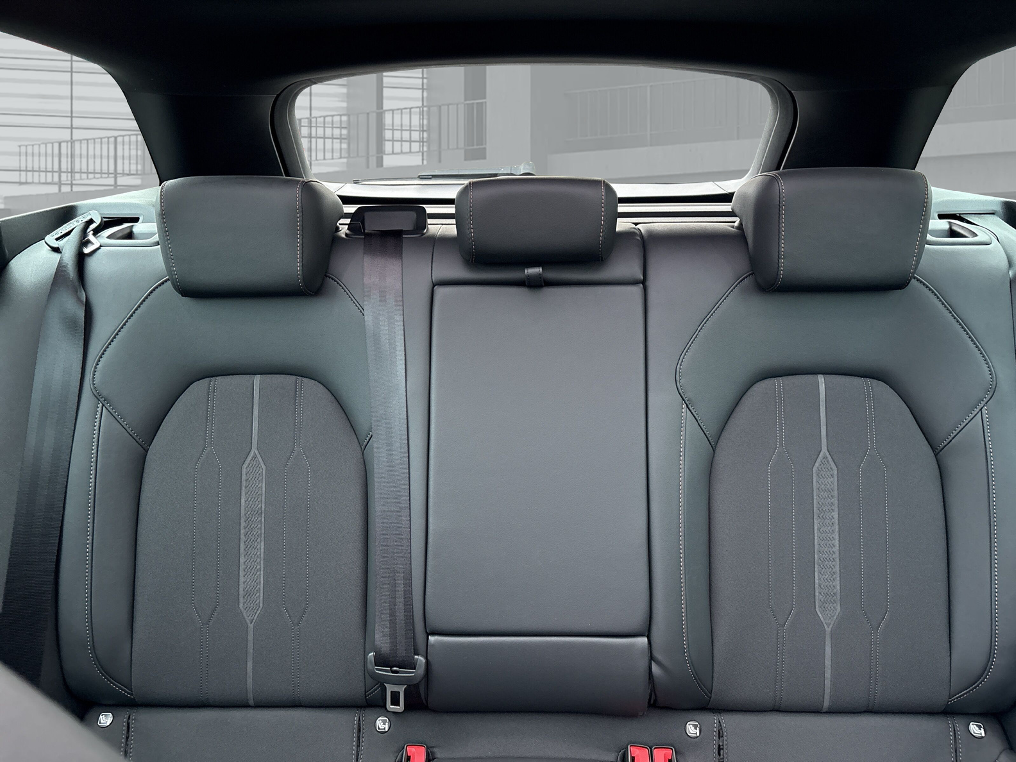 listing desktop thumbnail image 13