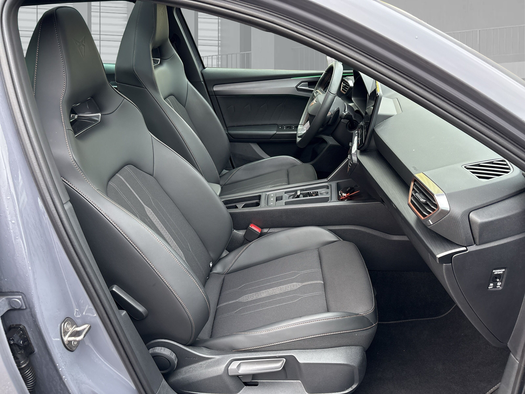 listing desktop thumbnail image 10