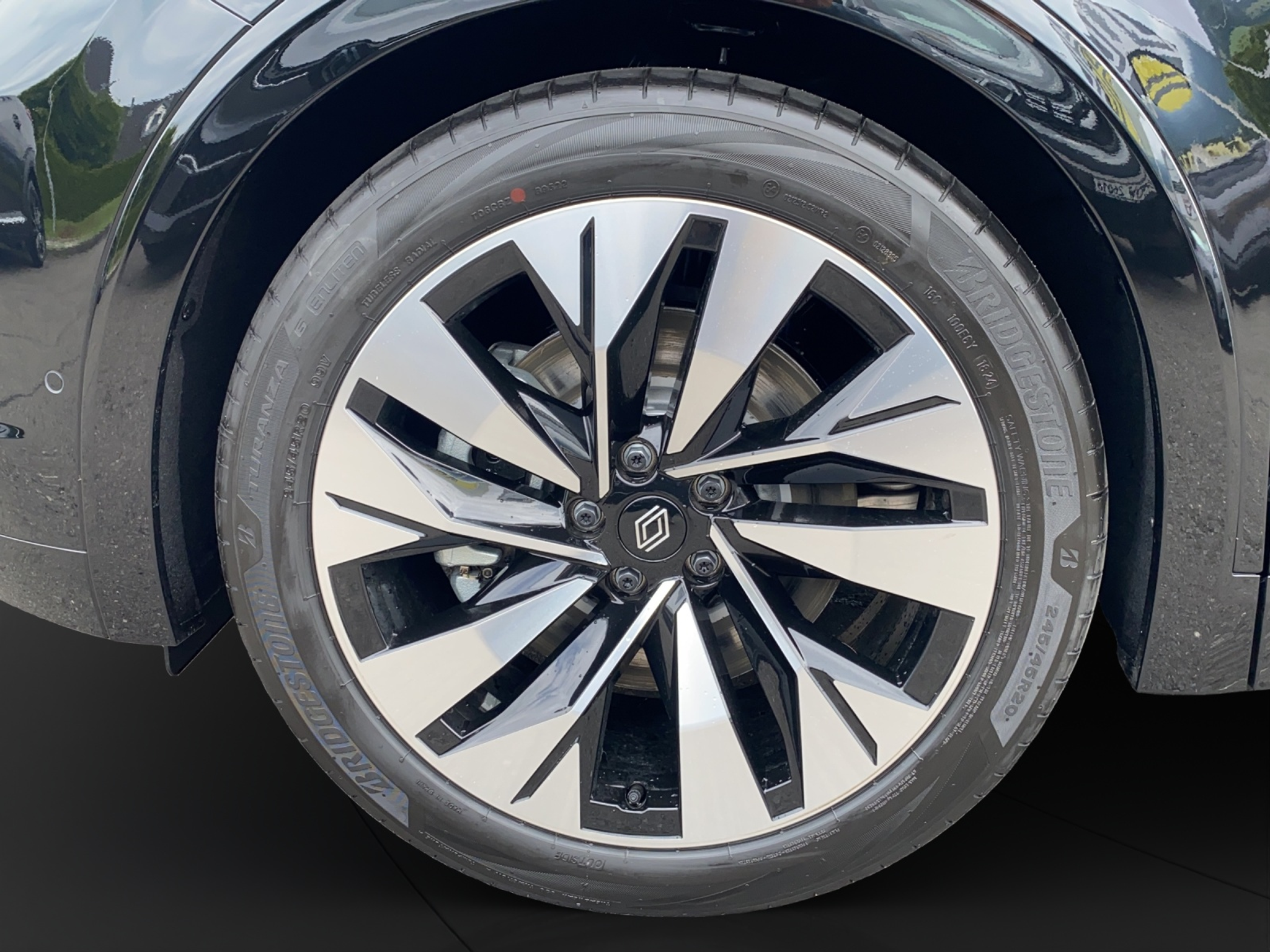 listing desktop thumbnail image 11