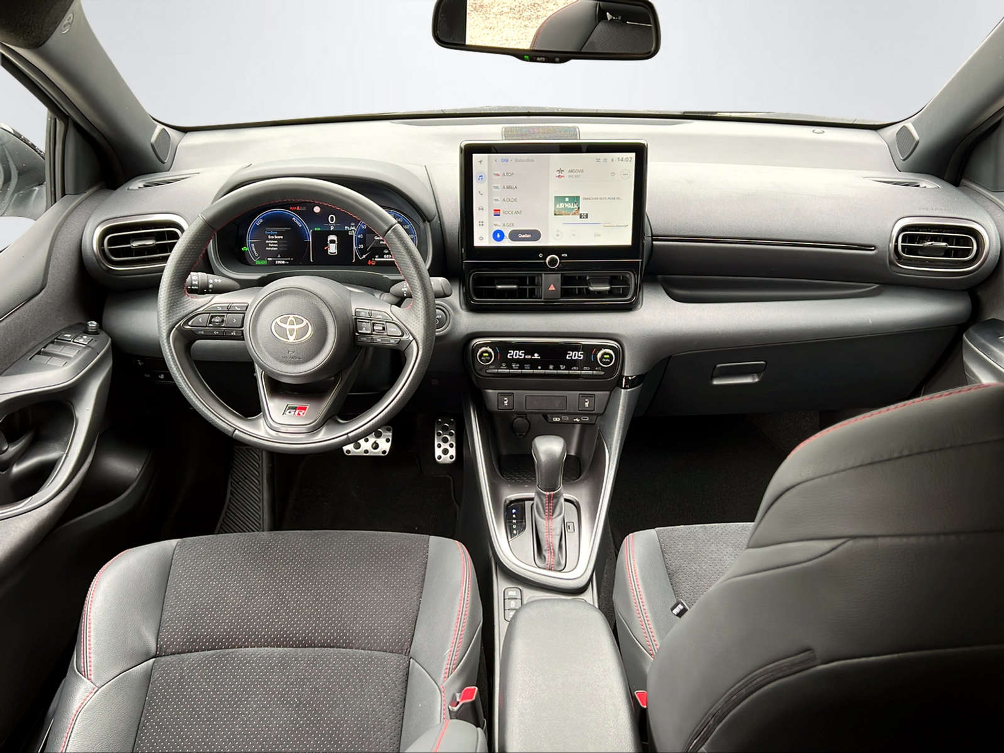 listing desktop thumbnail image 11