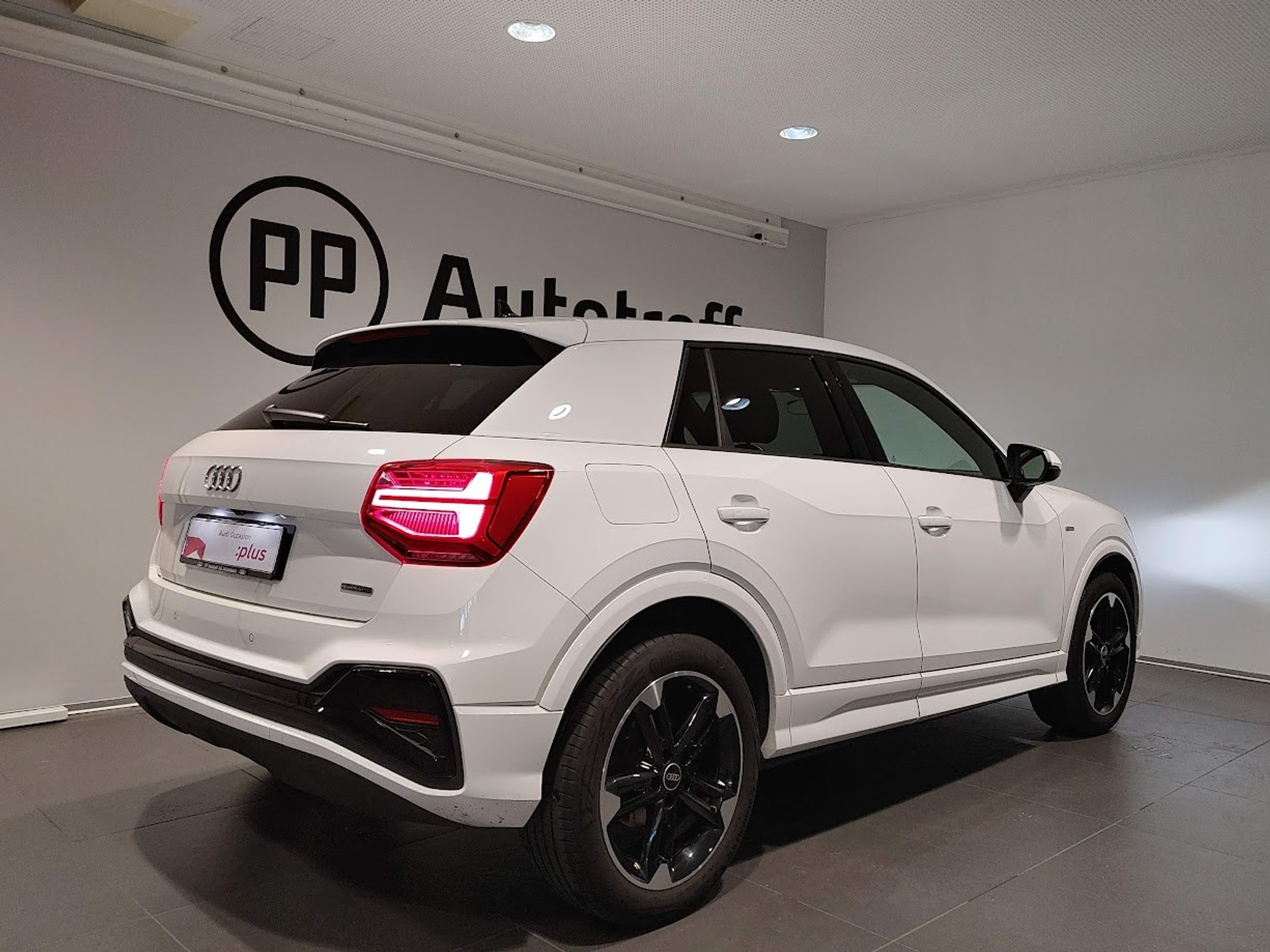 listing desktop thumbnail image 14