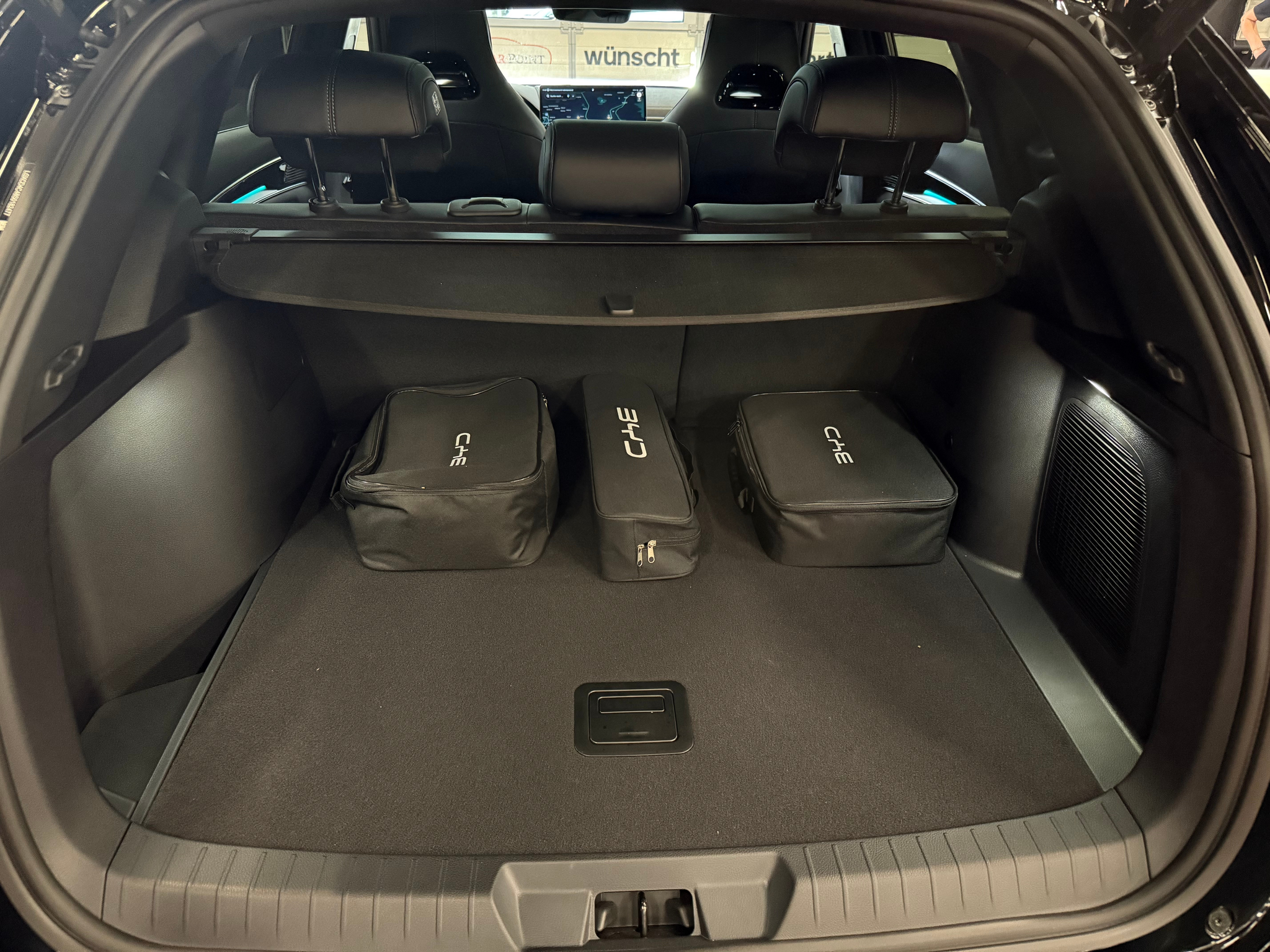 listing desktop thumbnail image 12