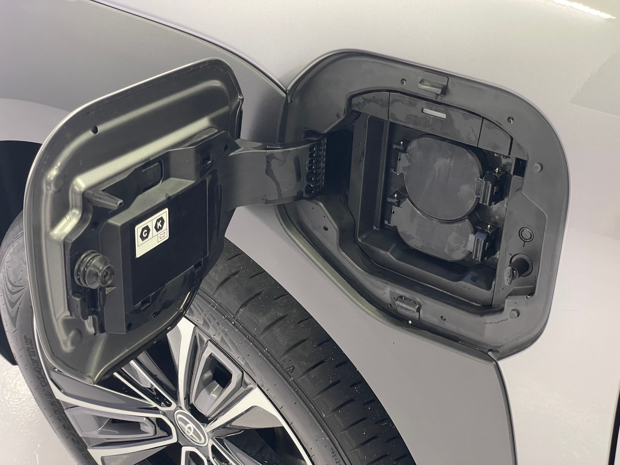 listing desktop thumbnail image 16