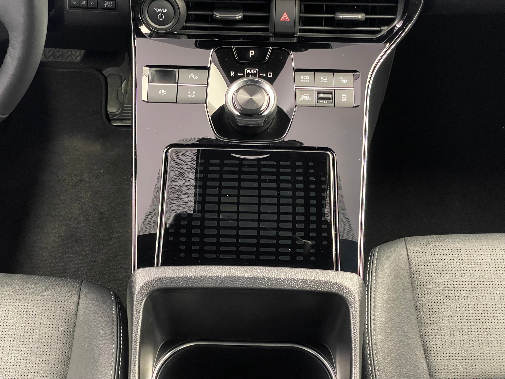 listing desktop thumbnail image 13