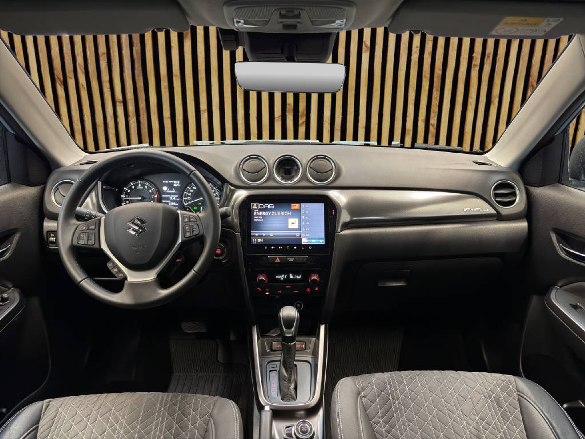 listing desktop thumbnail image 6