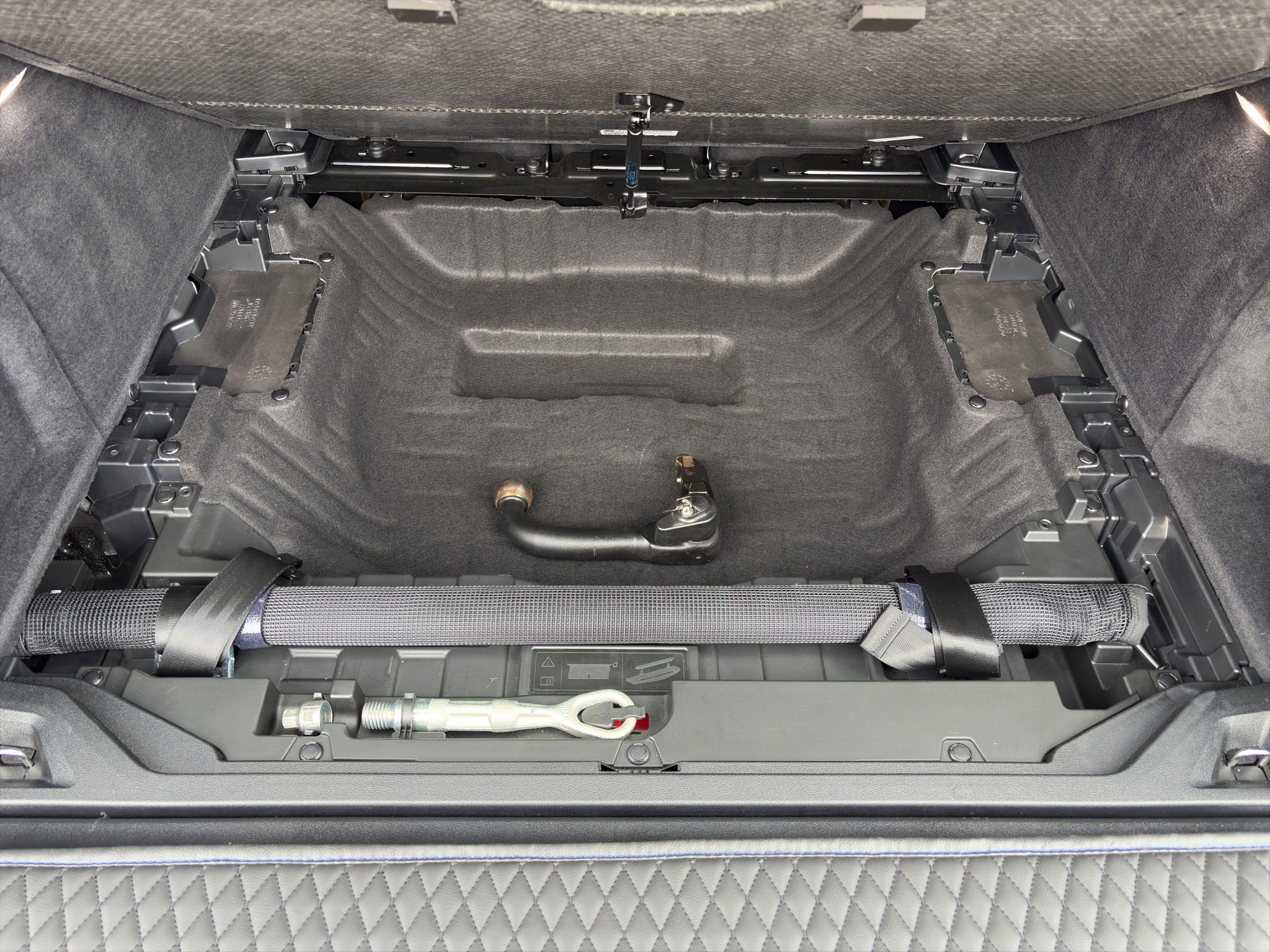 listing desktop thumbnail image 18