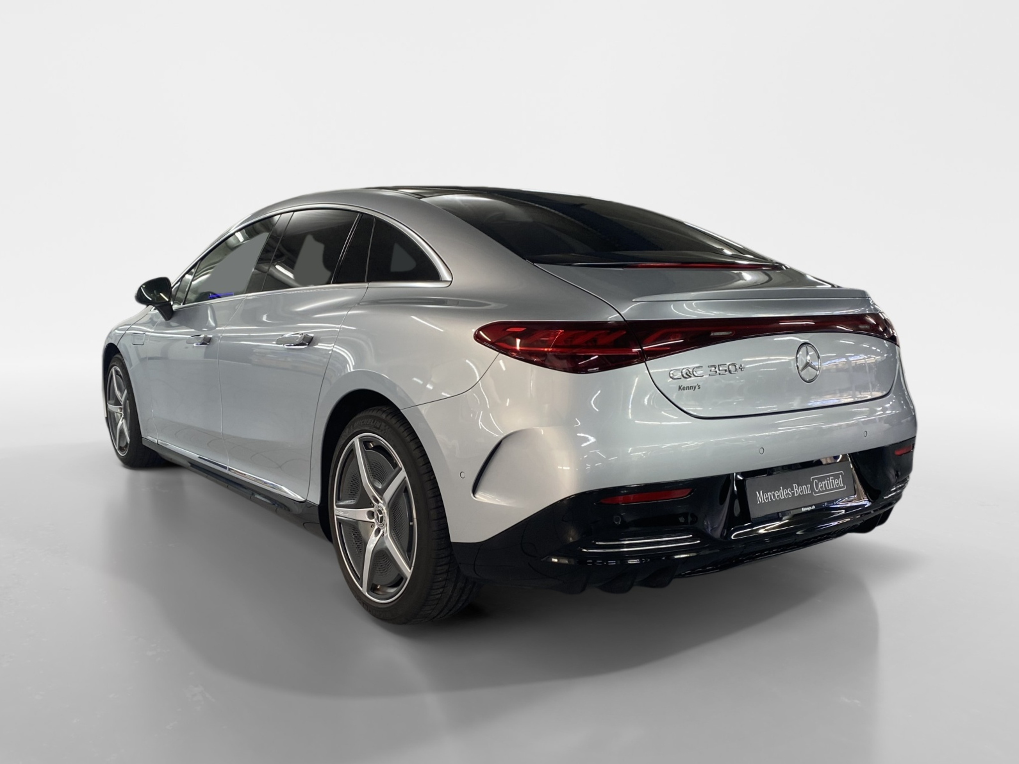 listing desktop thumbnail image 3