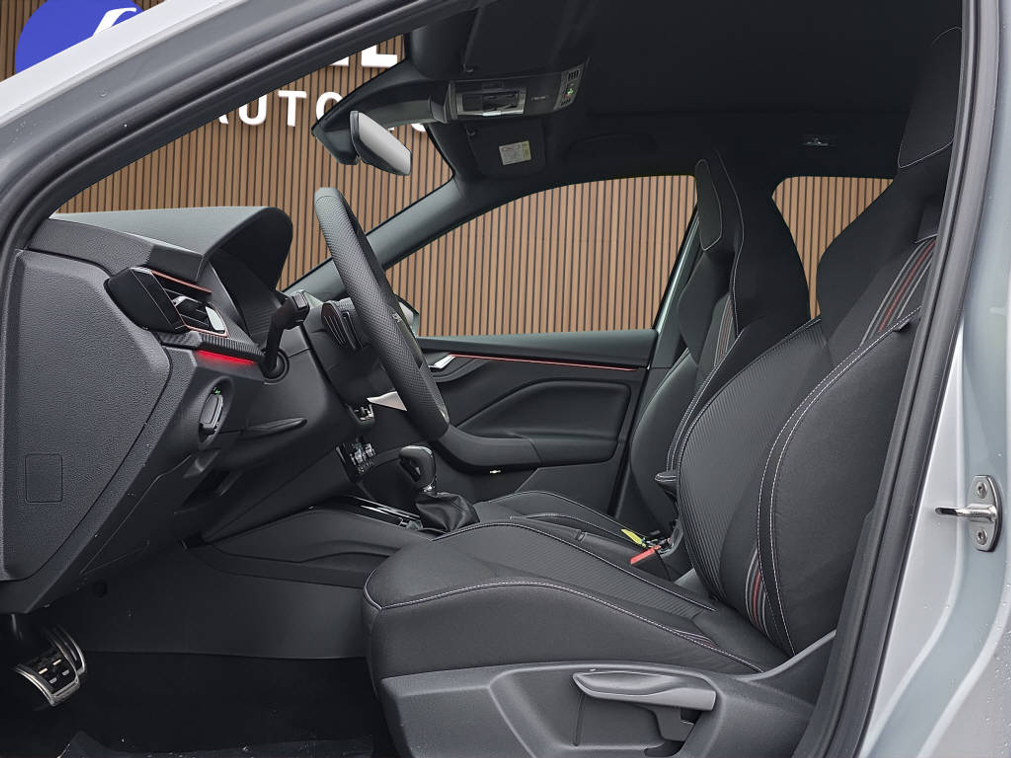 listing desktop thumbnail image 19