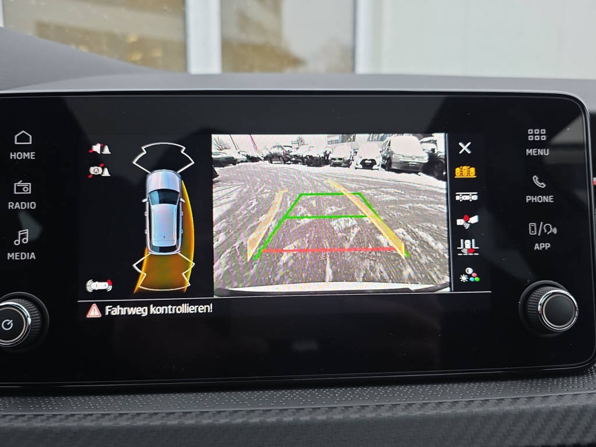 listing desktop thumbnail image 22