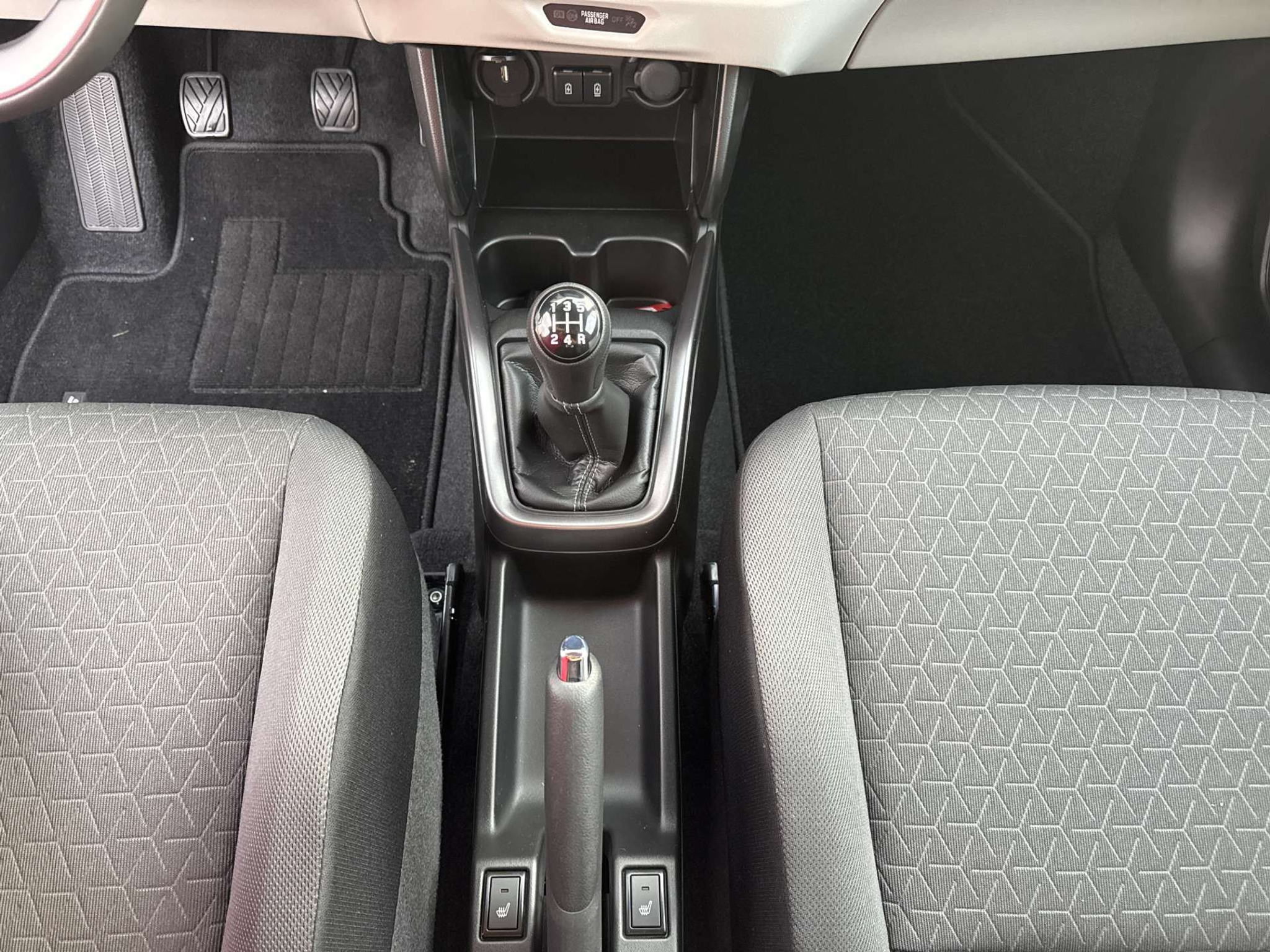 listing desktop thumbnail image 11