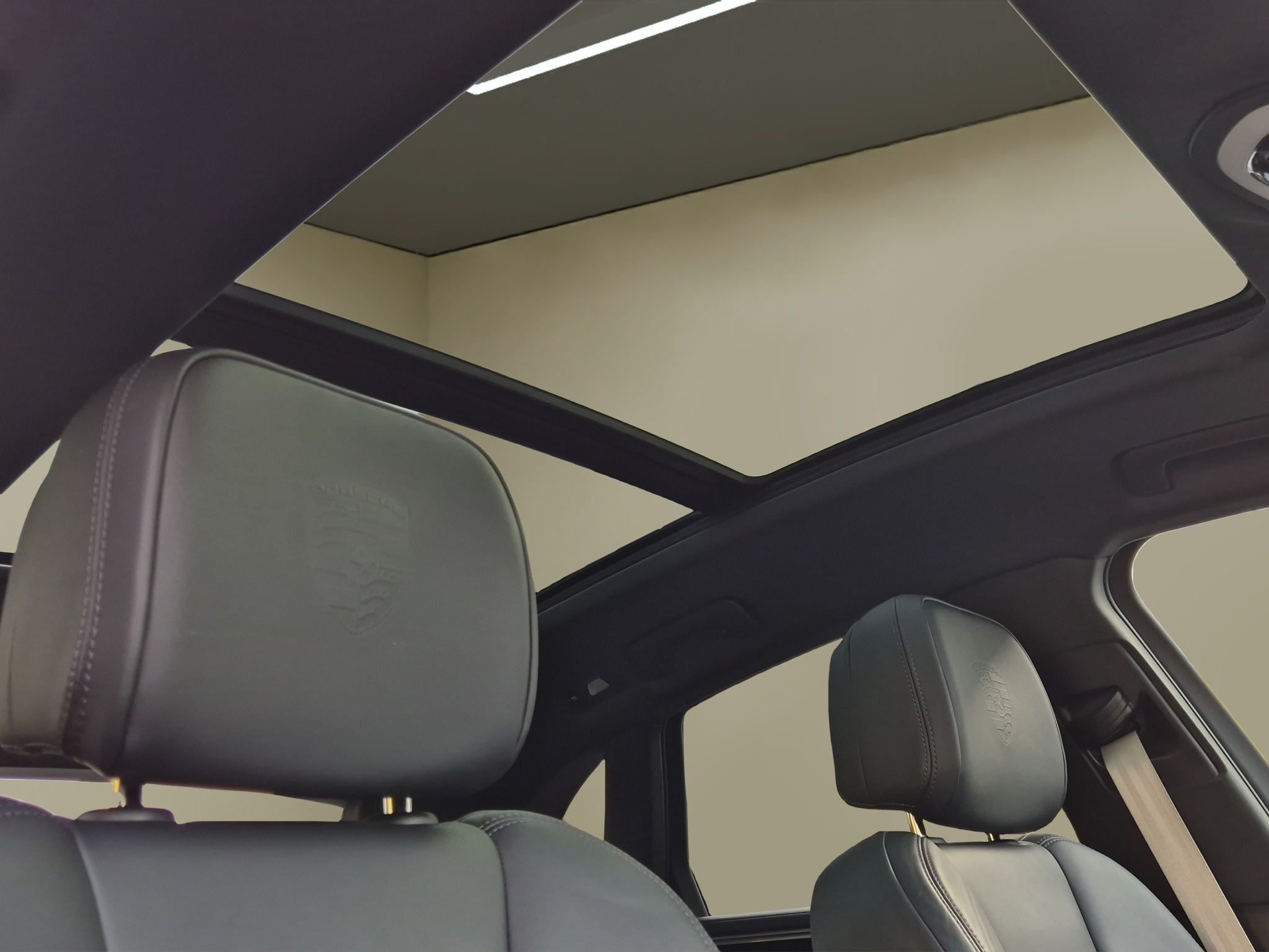 listing desktop thumbnail image 22