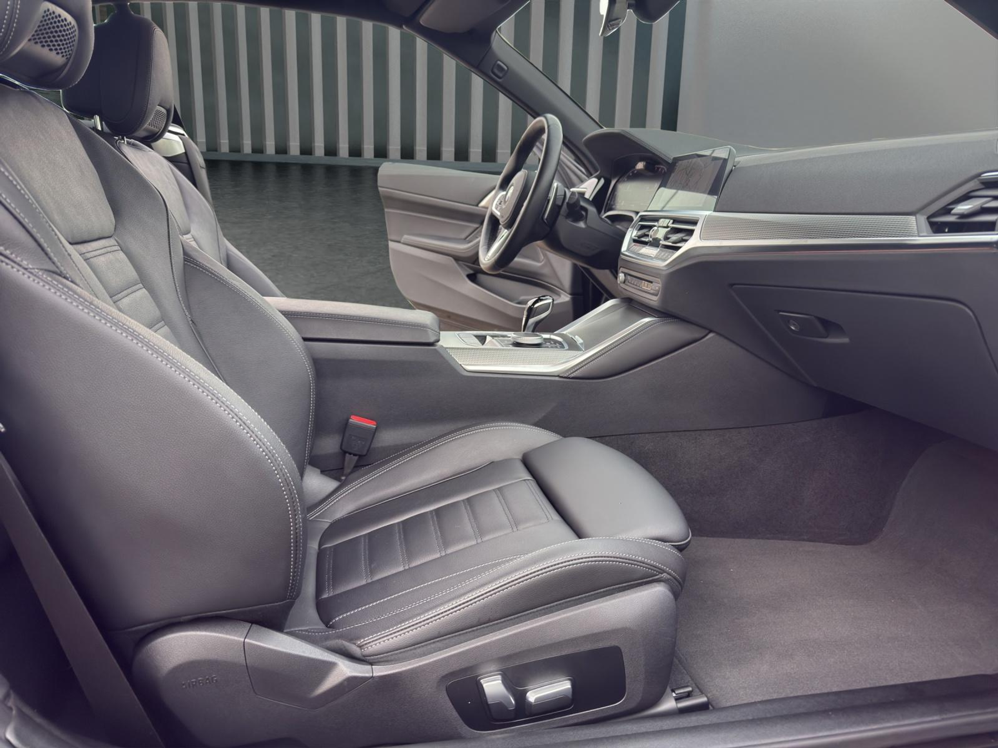 listing desktop thumbnail image 14