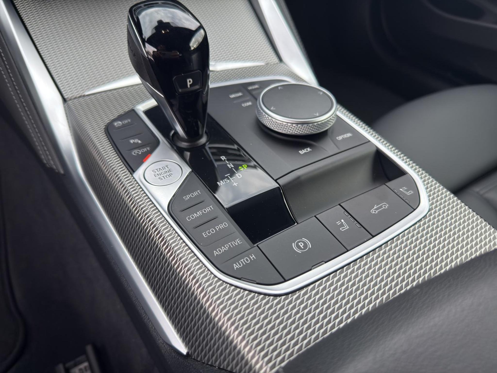 listing desktop thumbnail image 15