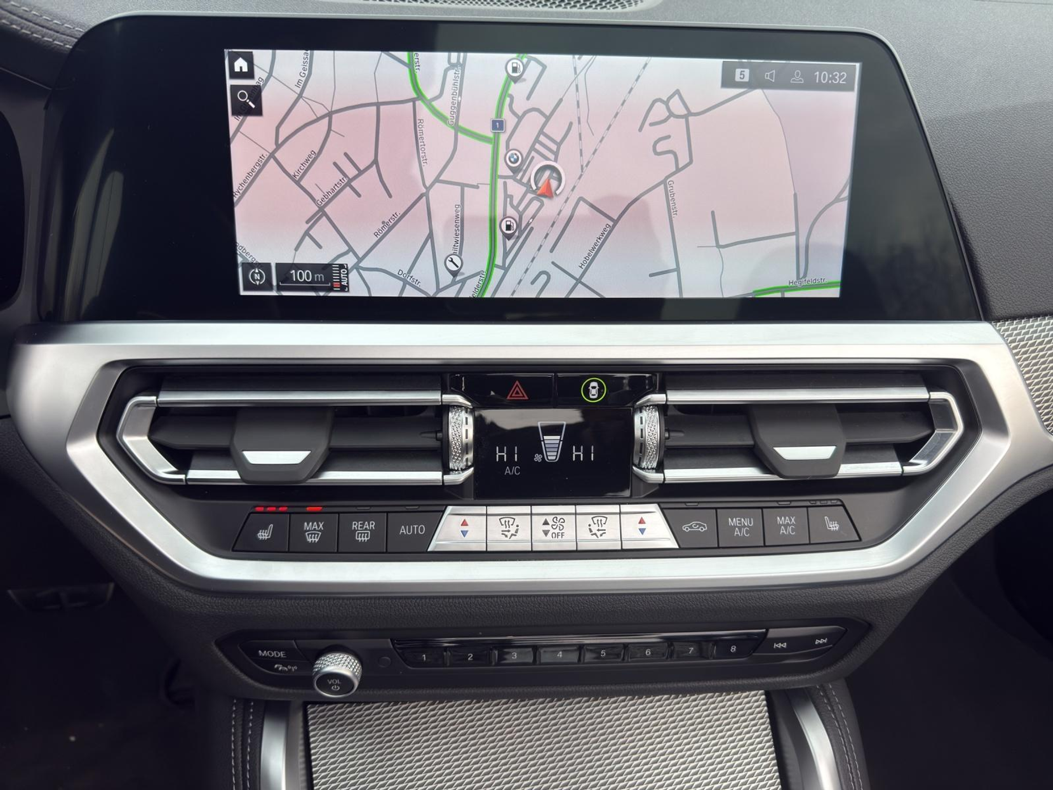 listing desktop thumbnail image 12