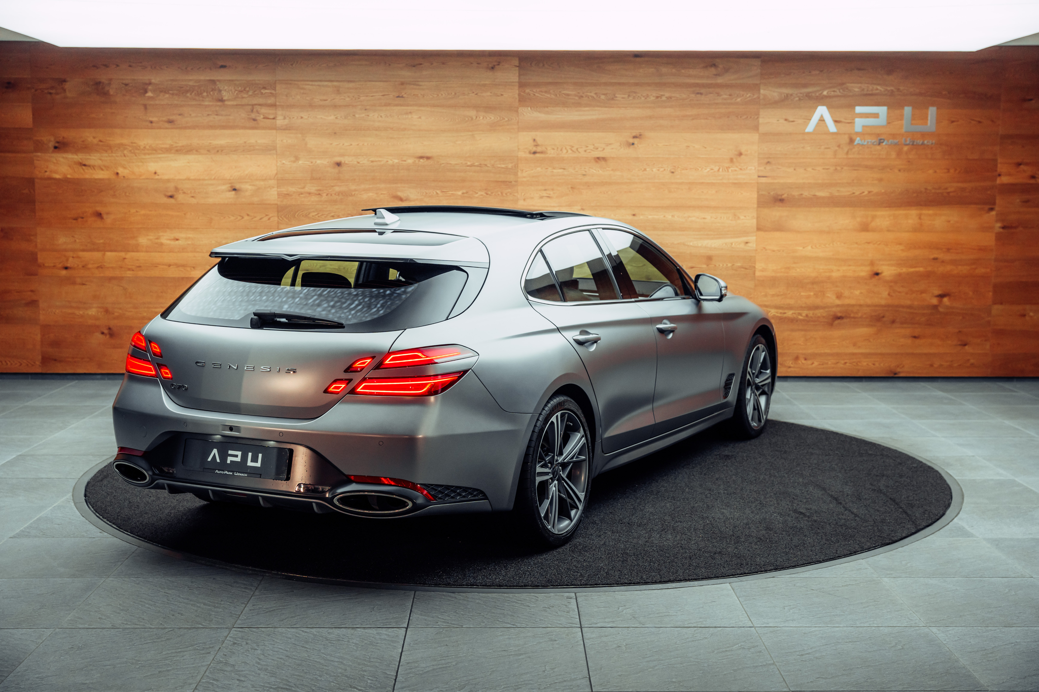 listing desktop thumbnail image 1