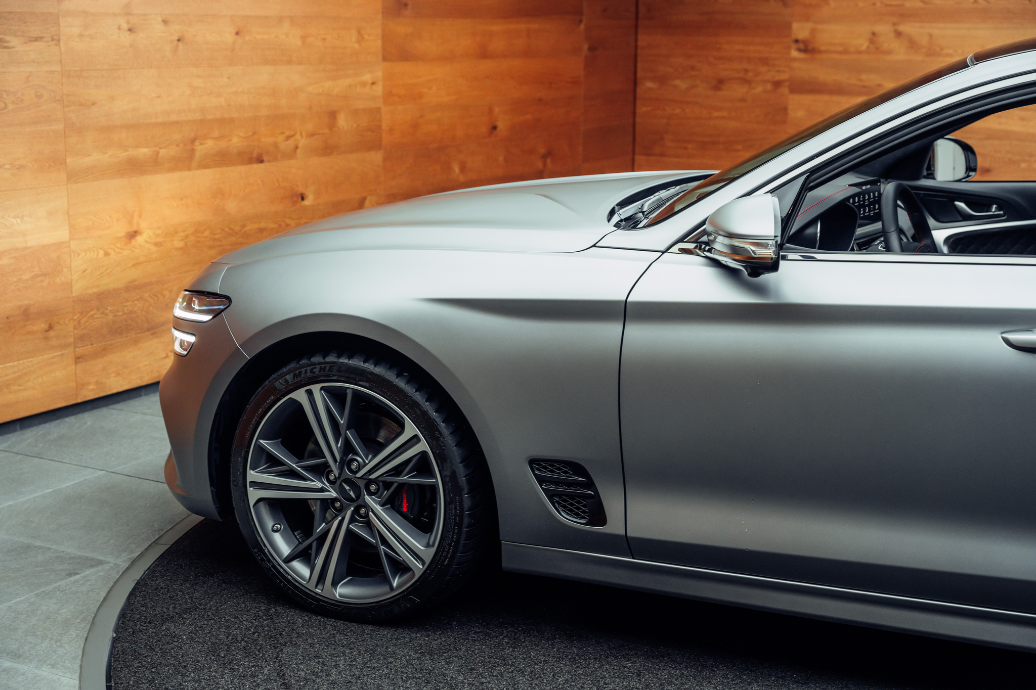 listing desktop thumbnail image 18