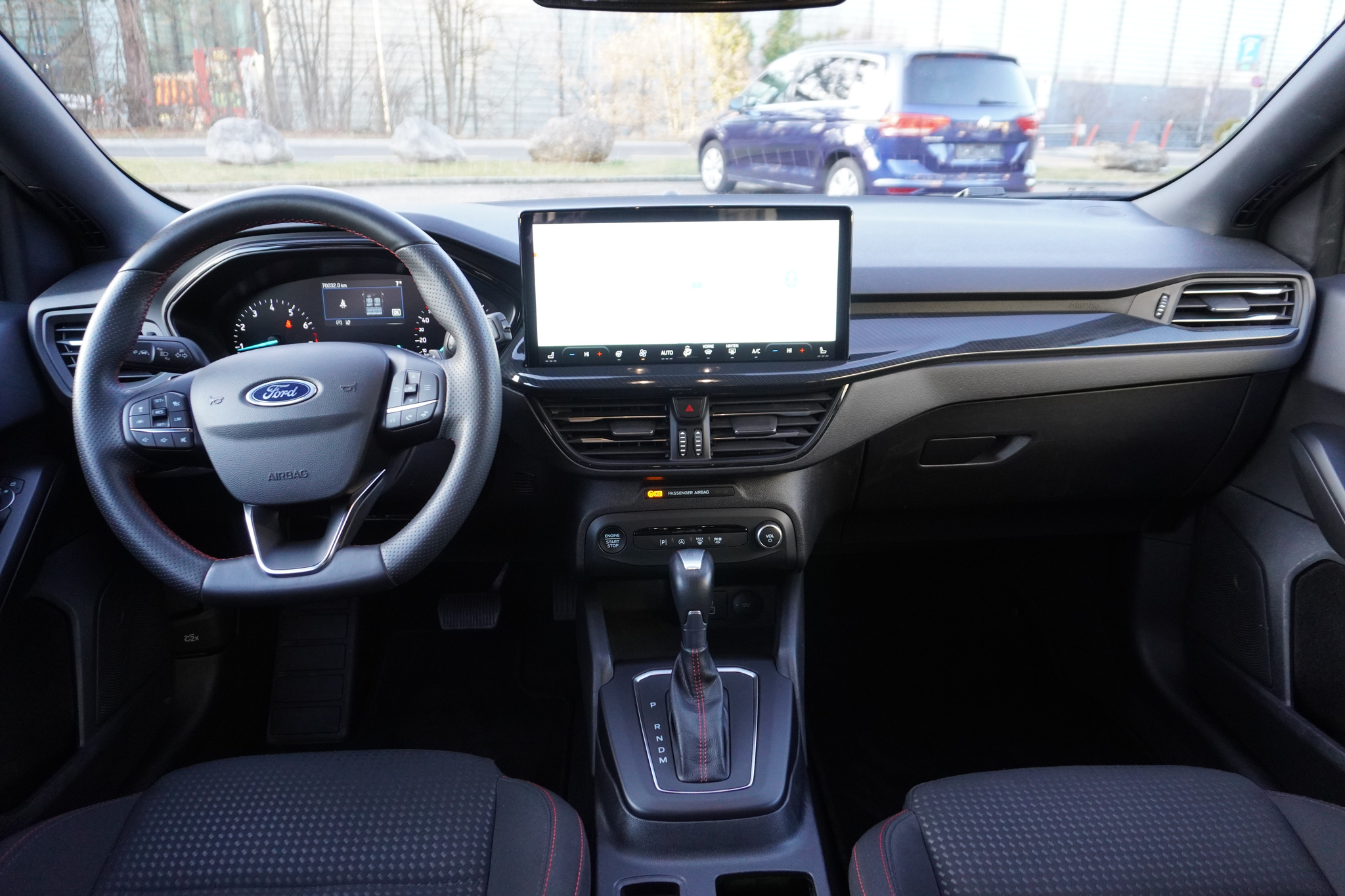 listing desktop thumbnail image 11