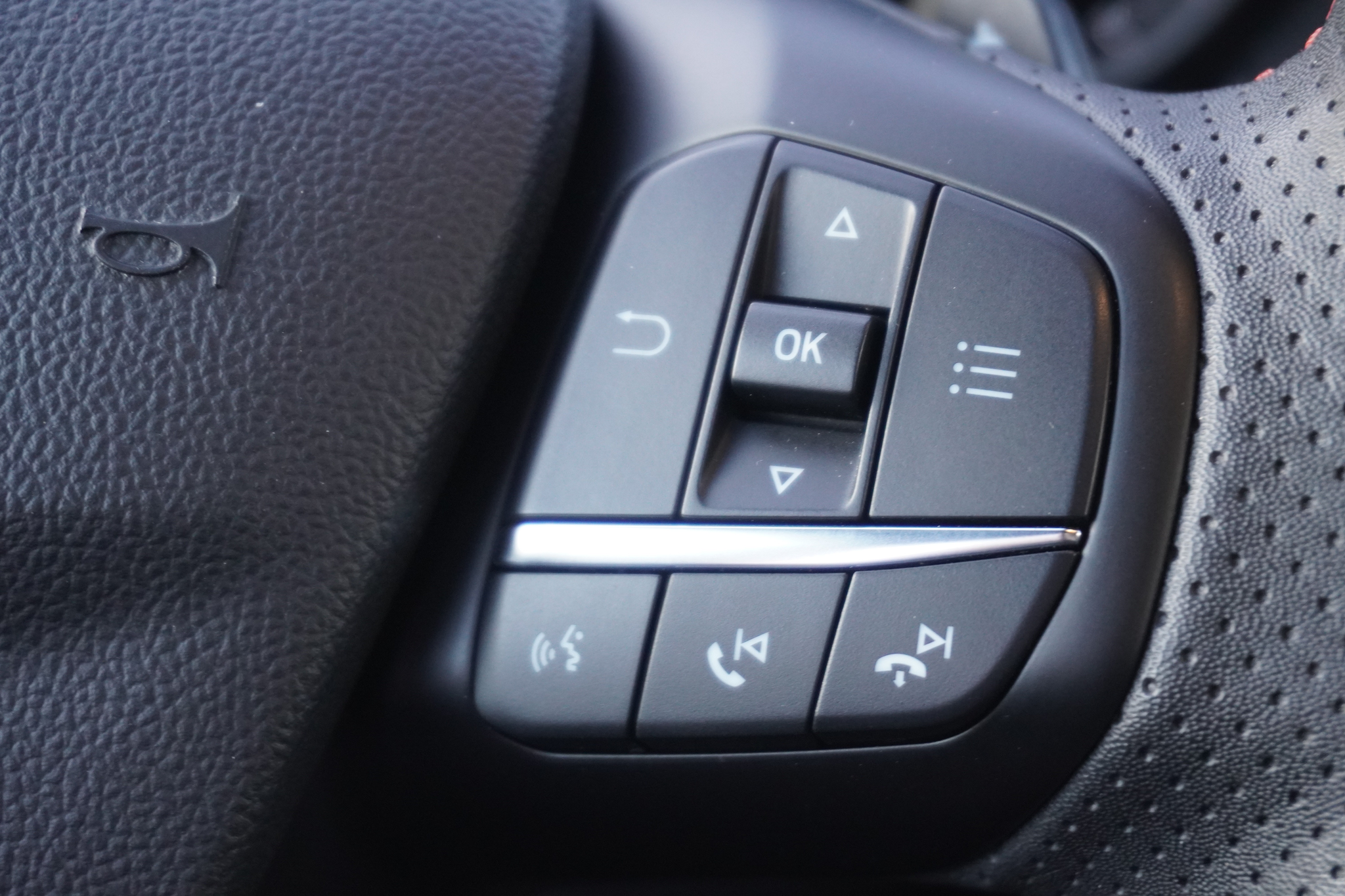 listing desktop thumbnail image 13