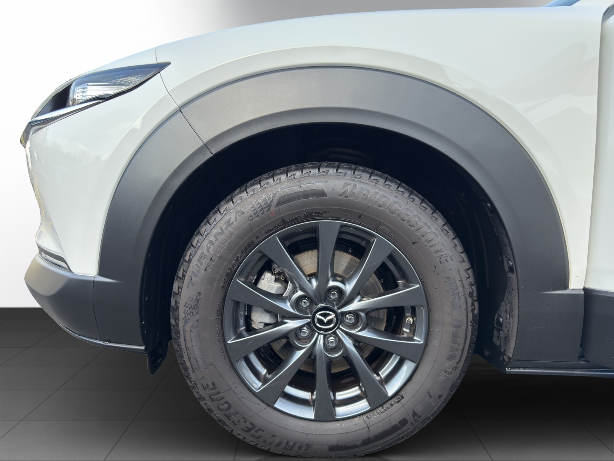 listing desktop thumbnail image 5