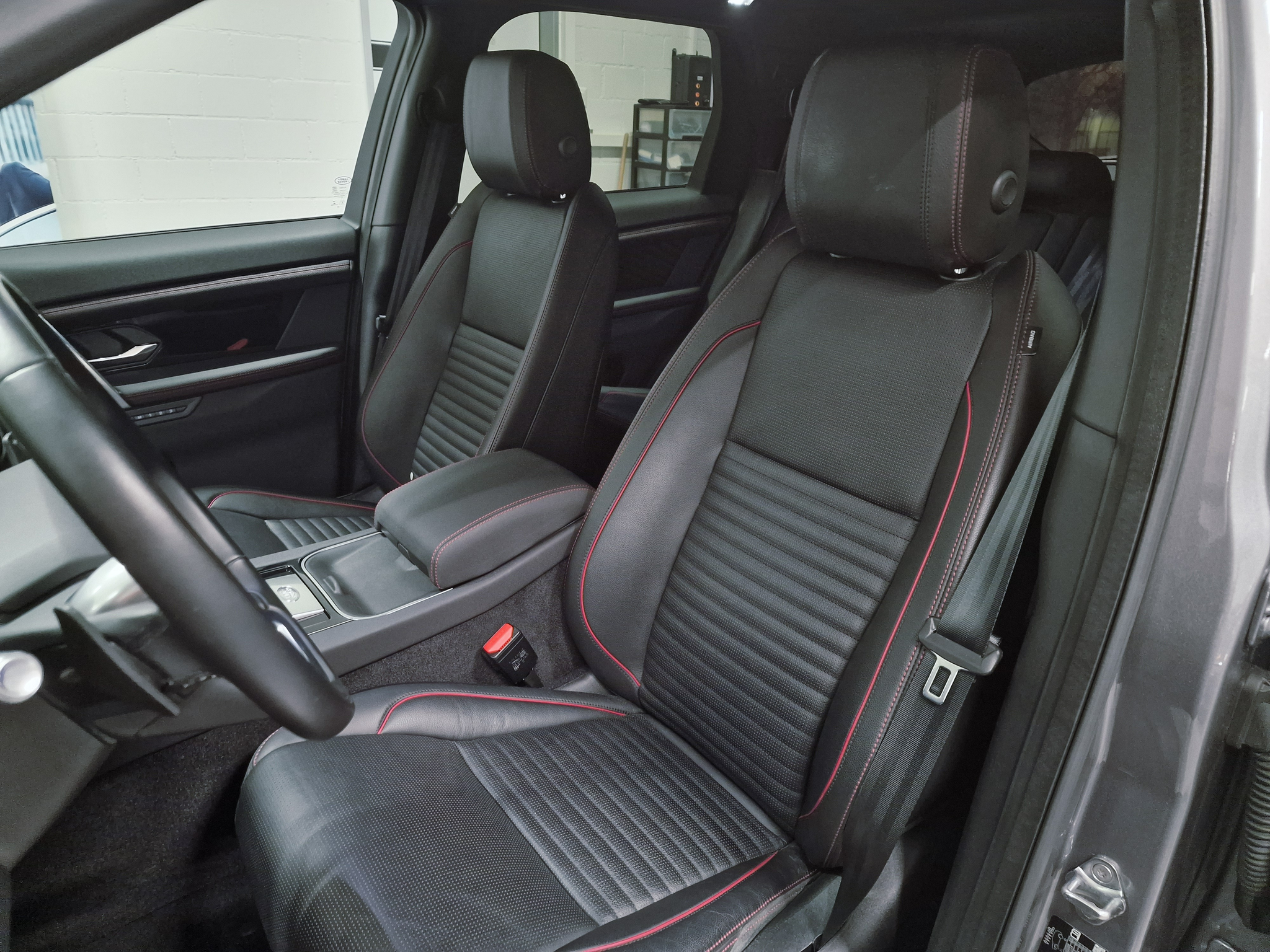 listing desktop thumbnail image 25