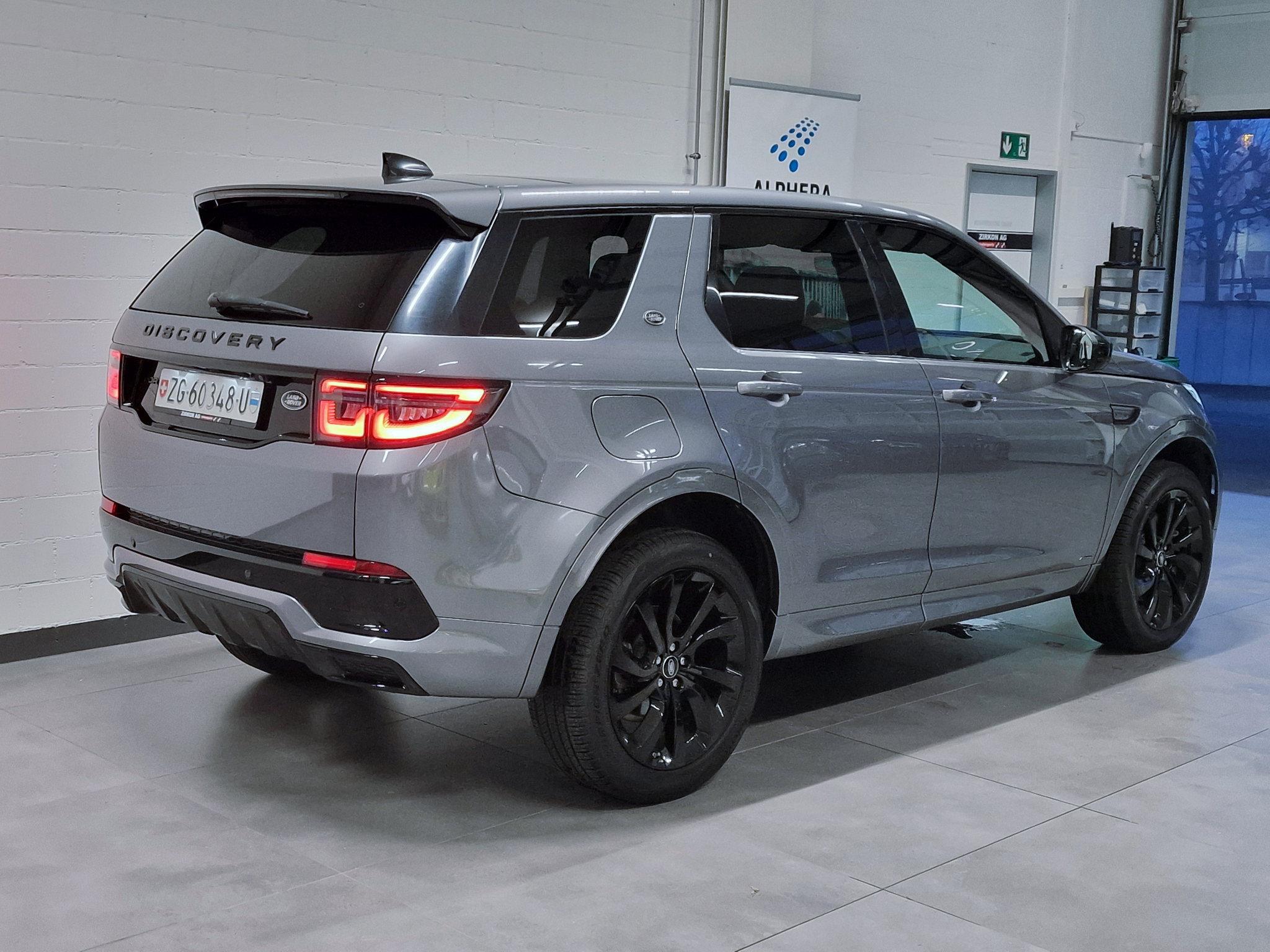 listing desktop thumbnail image 4