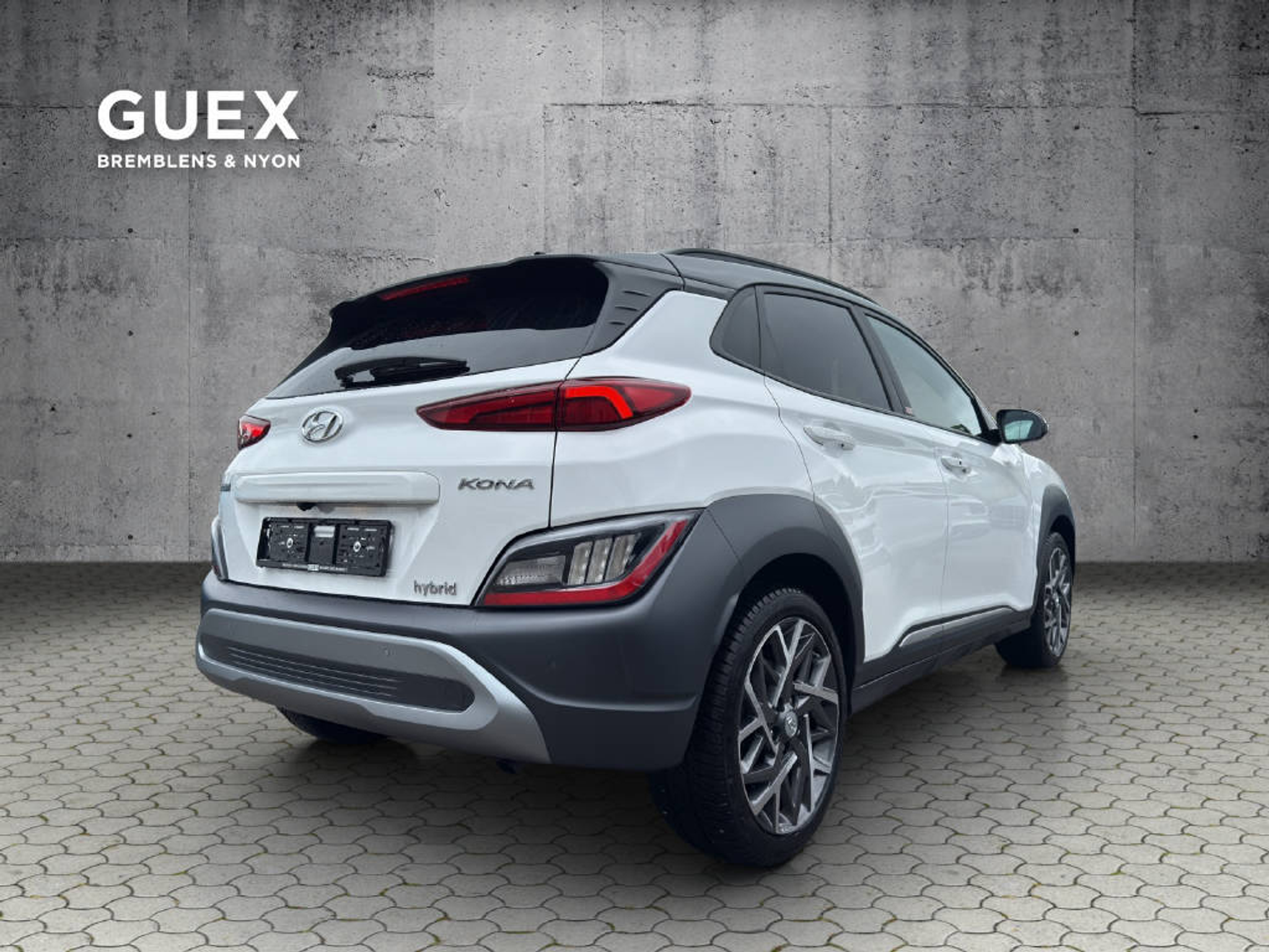 listing desktop thumbnail image 4