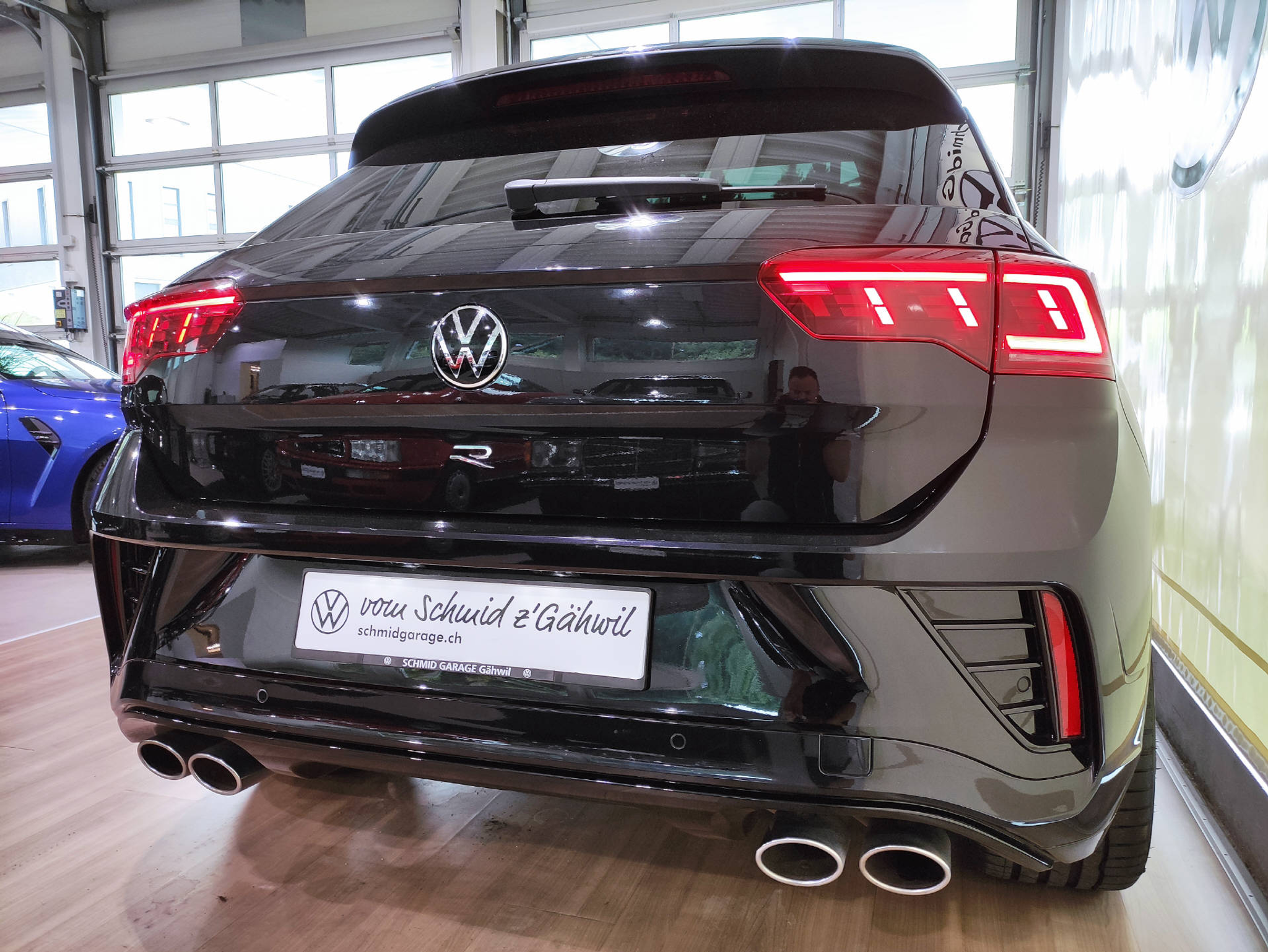 listing desktop thumbnail image 14