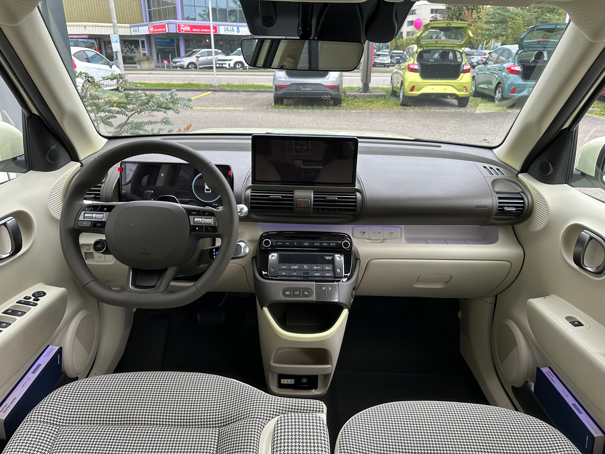 listing desktop thumbnail image 8