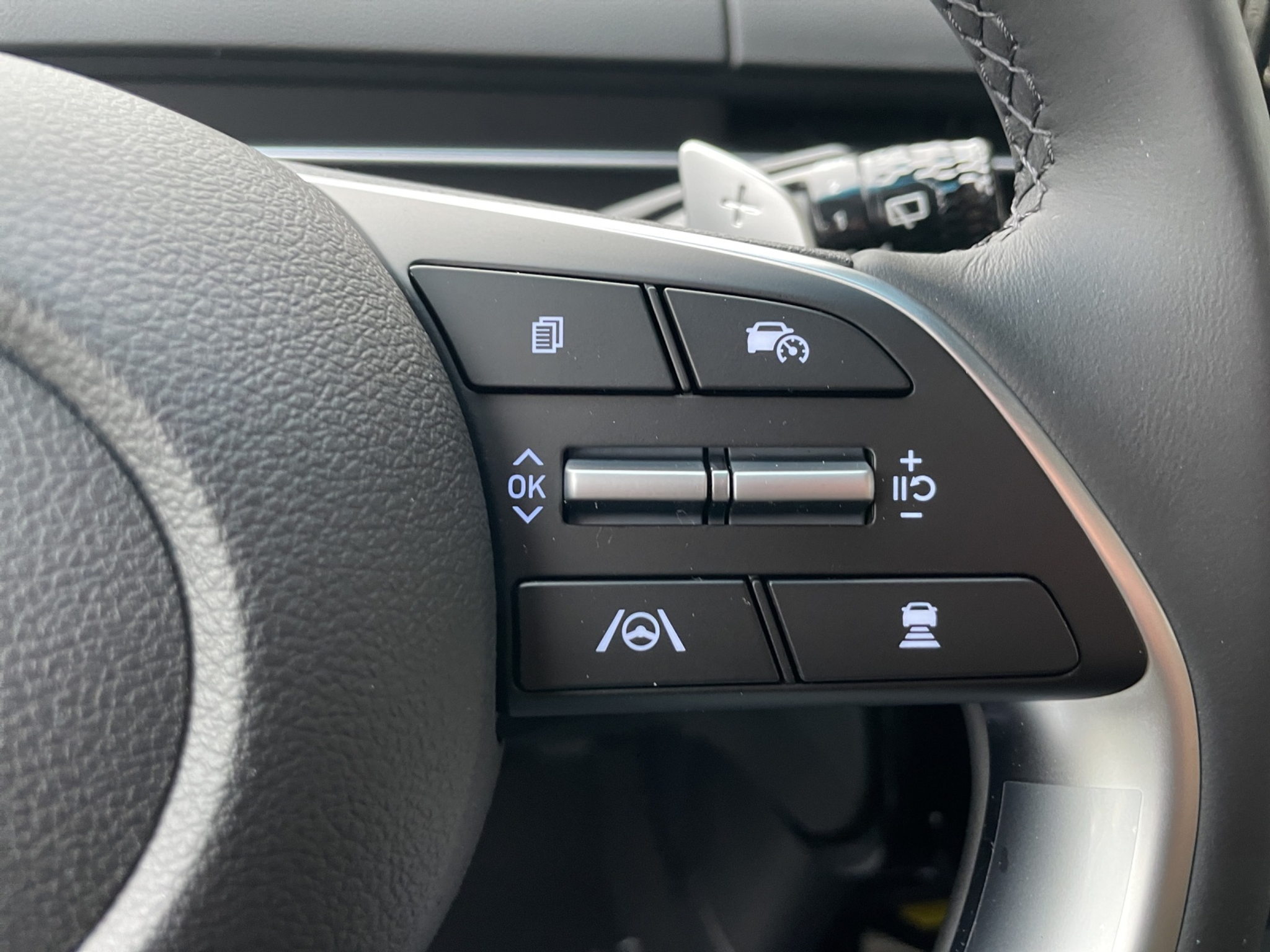 listing desktop thumbnail image 12