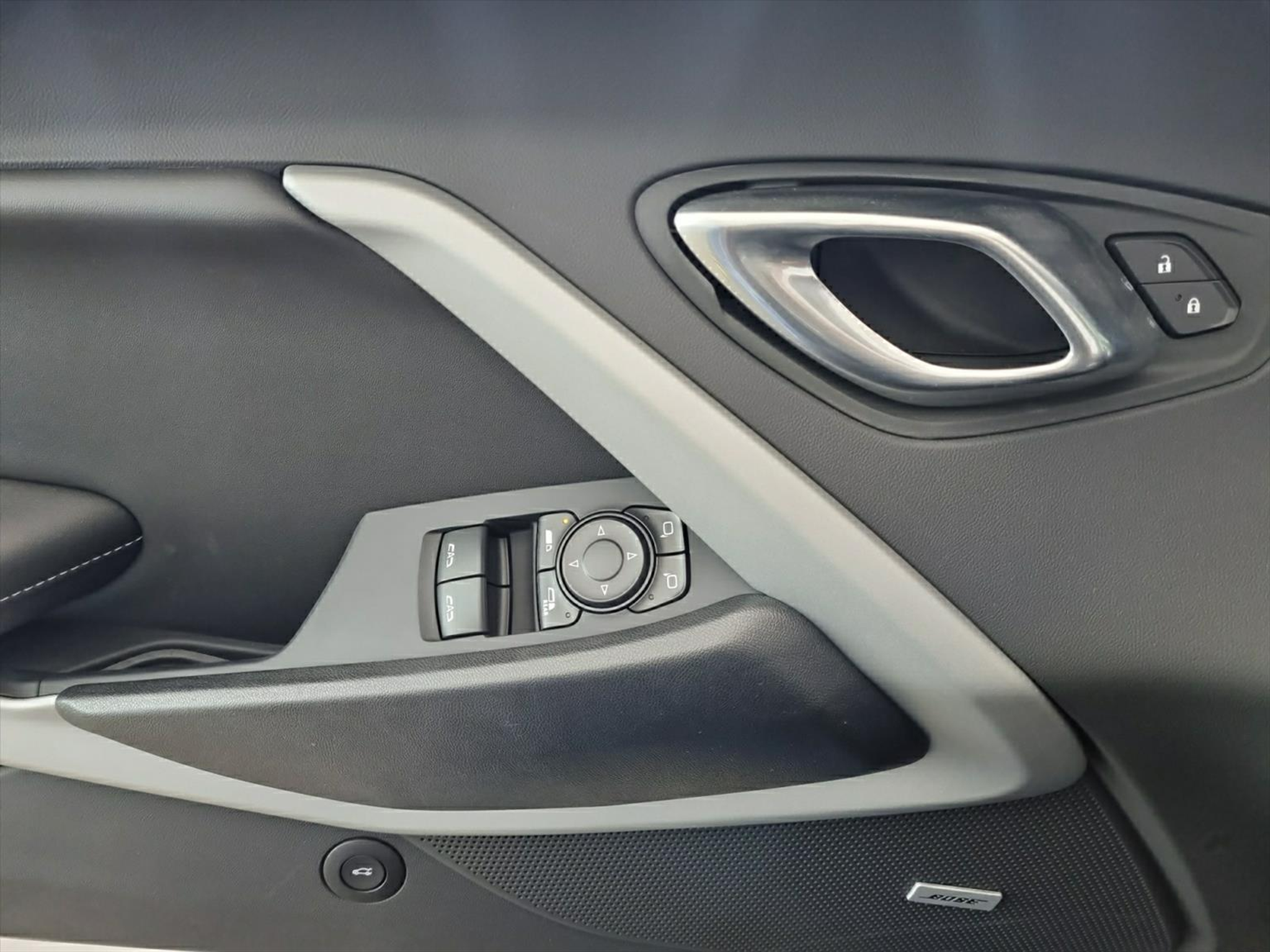 listing desktop thumbnail image 10