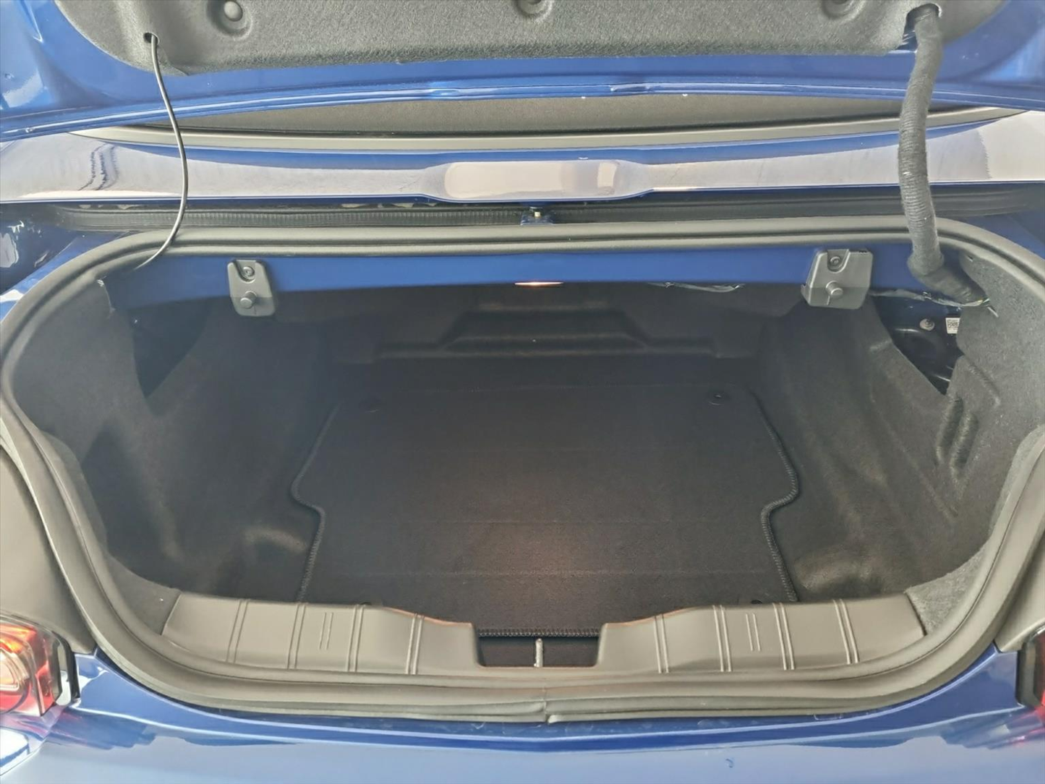 listing desktop thumbnail image 13