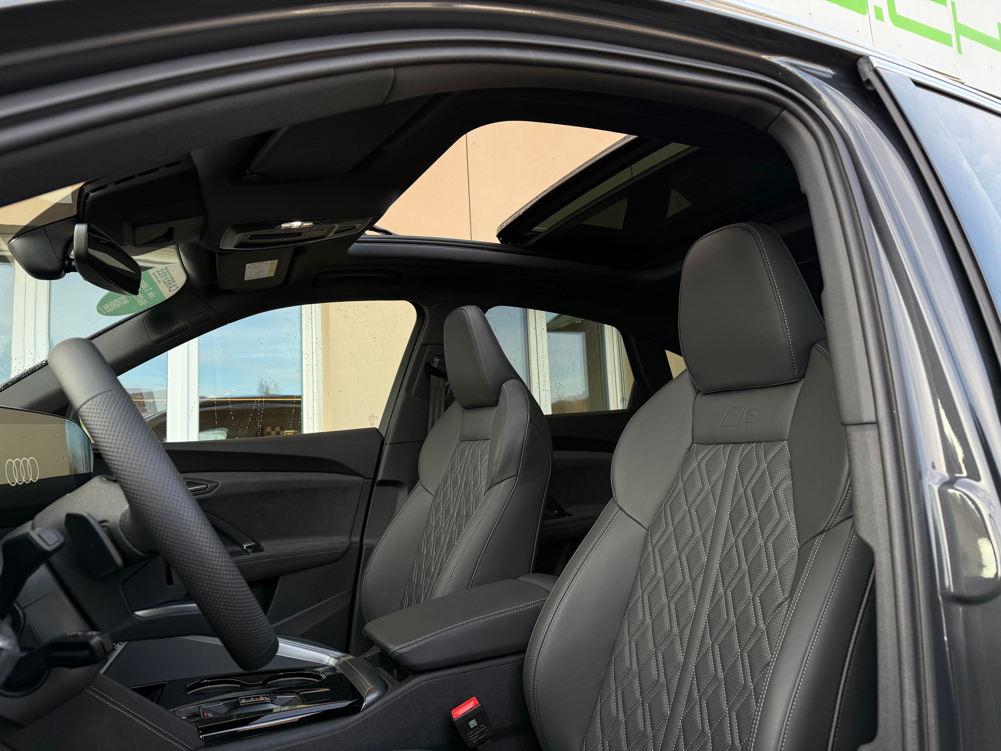 listing desktop thumbnail image 14