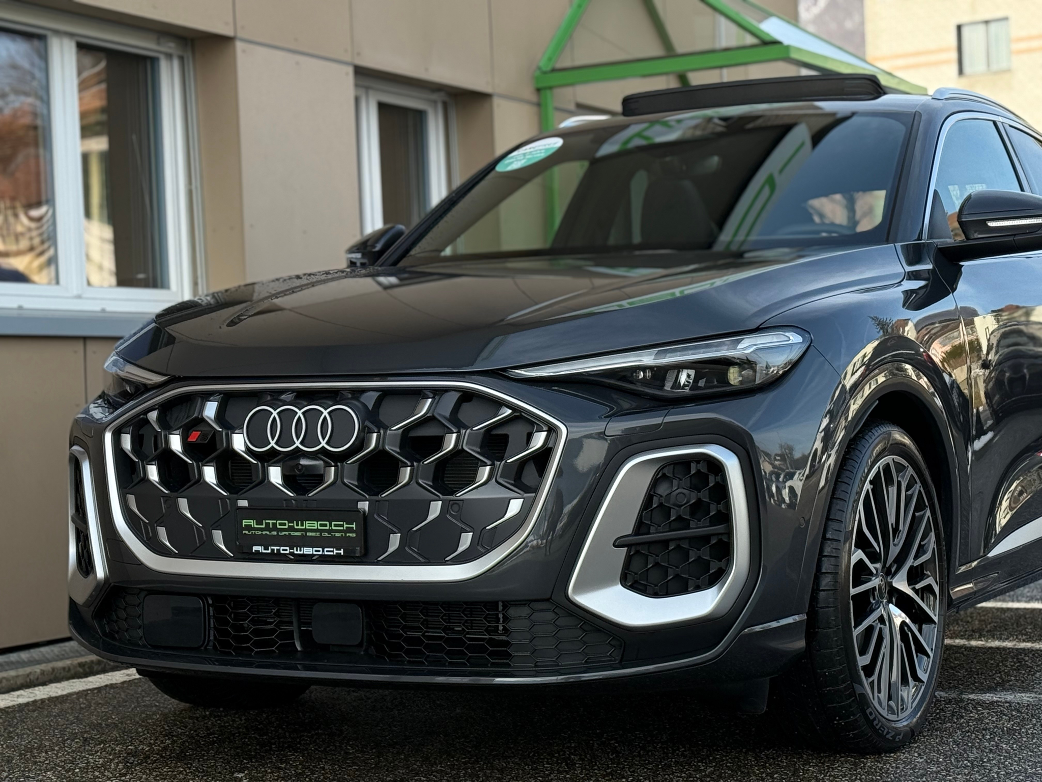 listing desktop thumbnail image 9