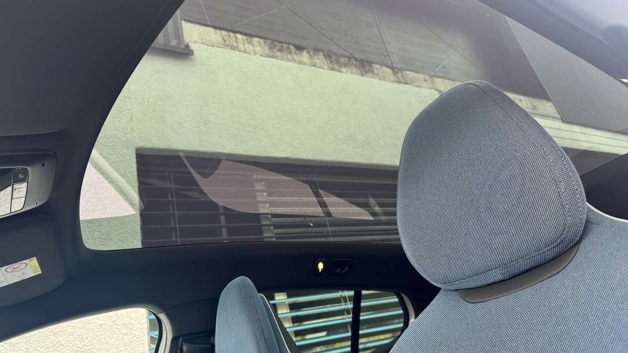 listing desktop thumbnail image 8