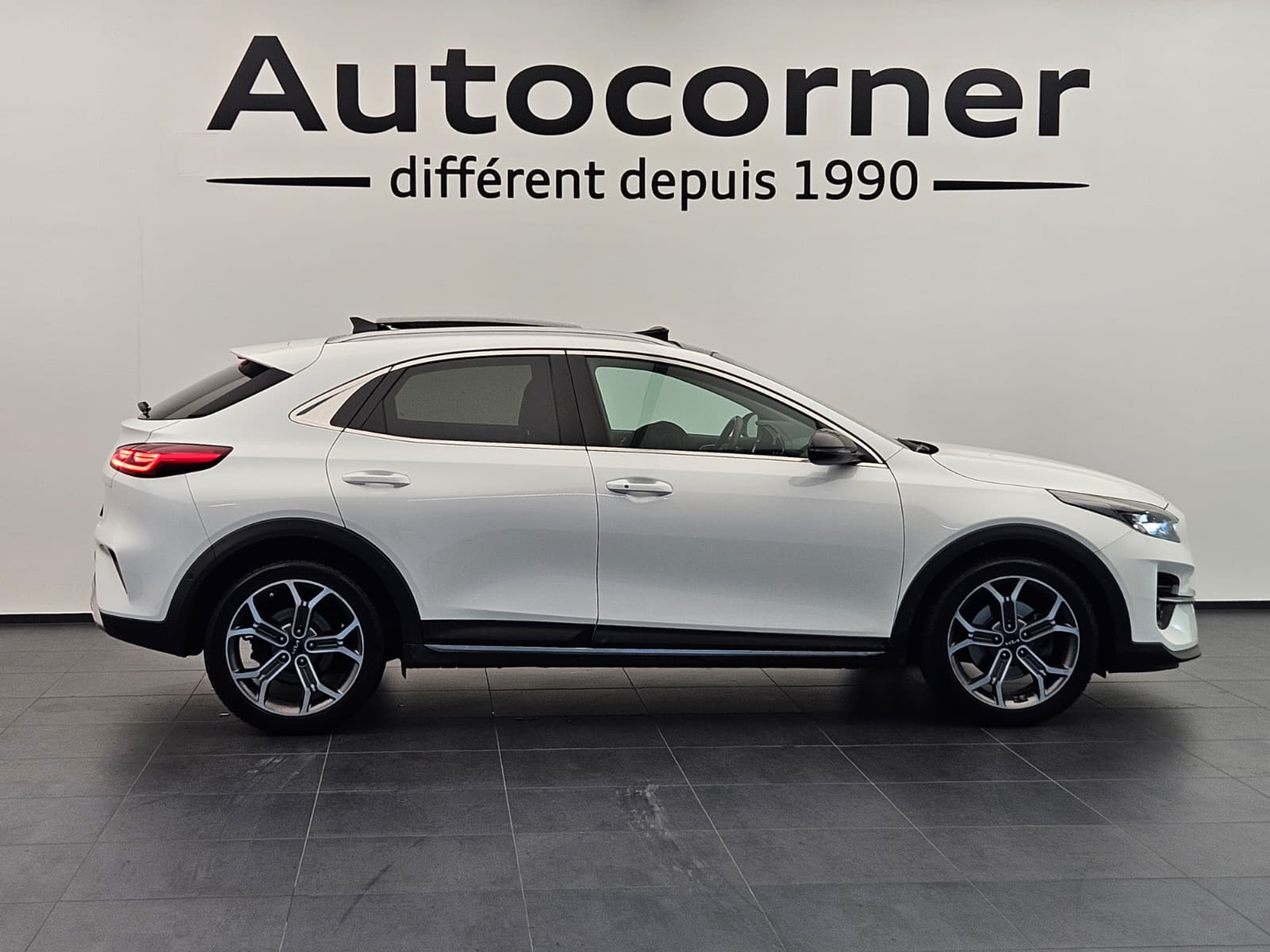 listing desktop thumbnail image 5